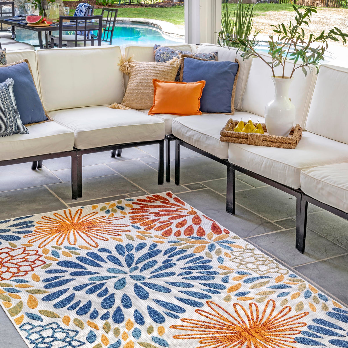 Nuloom Monique Floral Indoor/Outdoor Area Rug, 8' Square, Multi