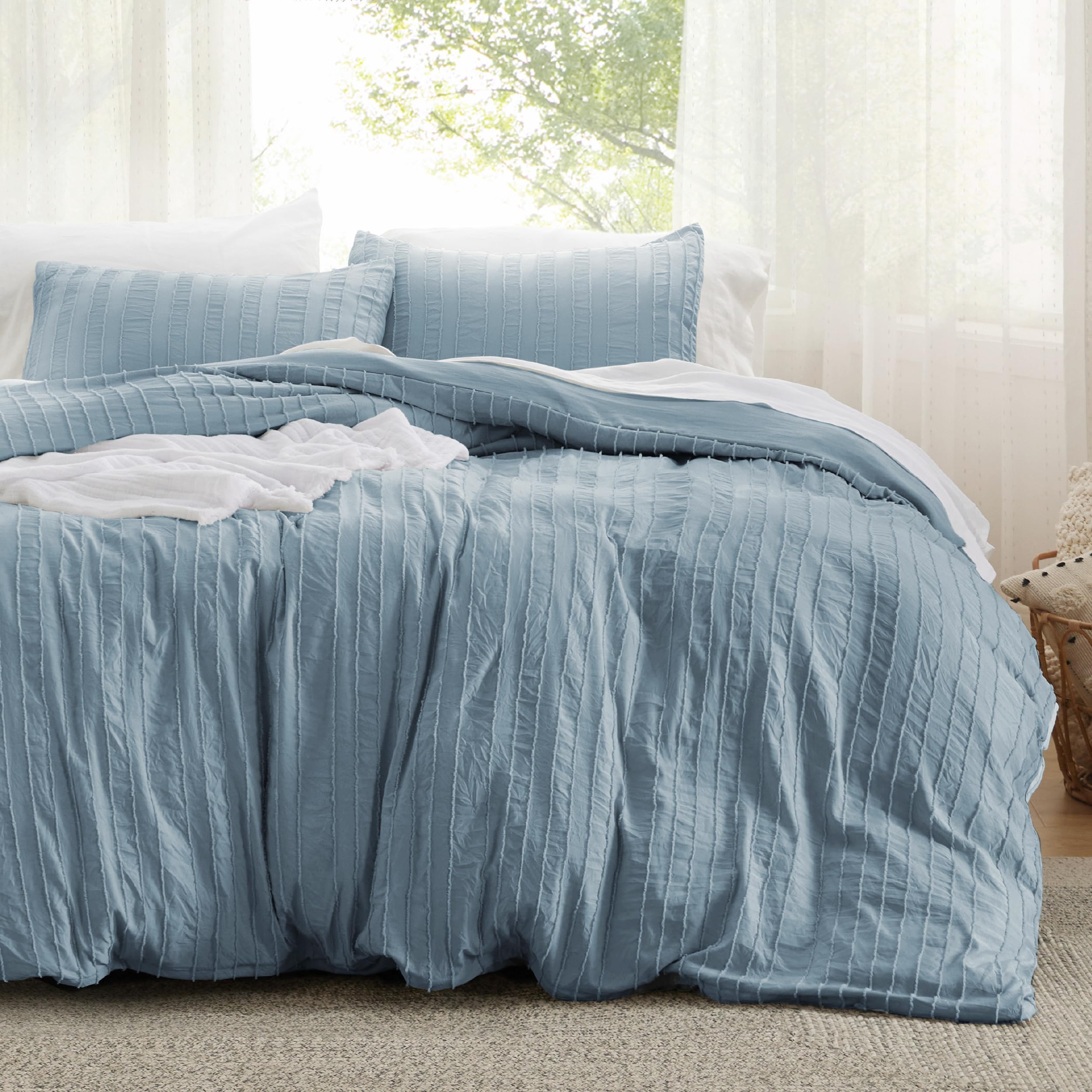 Bedsure Striped Tufted Duvet Cover Queen - Shabby Chic Duvet Cover, 3Pcs All-Season Size Boho Bedding For All Seasons, Includes 1 Queen Duvet Cover & 2 Pillowcases (Mineral Blue, Queen, 90'X90')