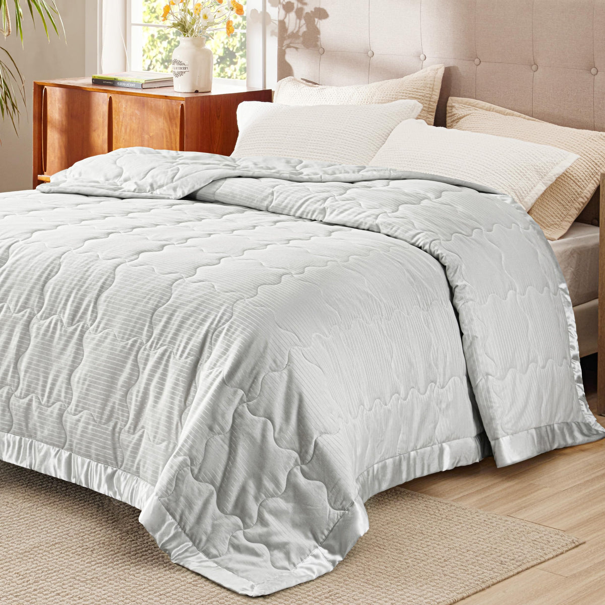 Bedsure Bed Blanket Twin/Twin Xl Size - Soft Lightweight Down Alternative Summer Blankets For All Seasons With Satin Trim, Grey,