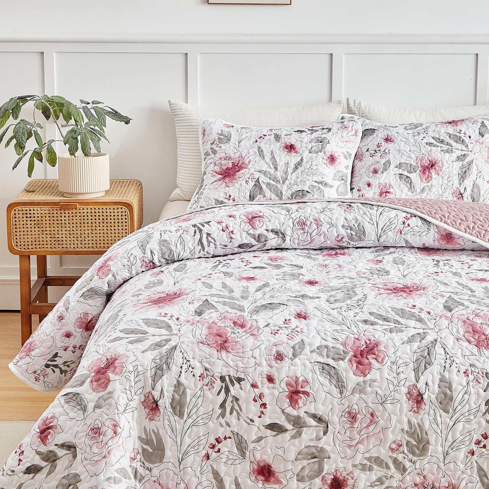 Flysheep Botanical Quilt Set Full Queen Size 3 Pieces, Blush Pink And Grey Flowers Printed Elegant Floral Summer Bedding Set, So