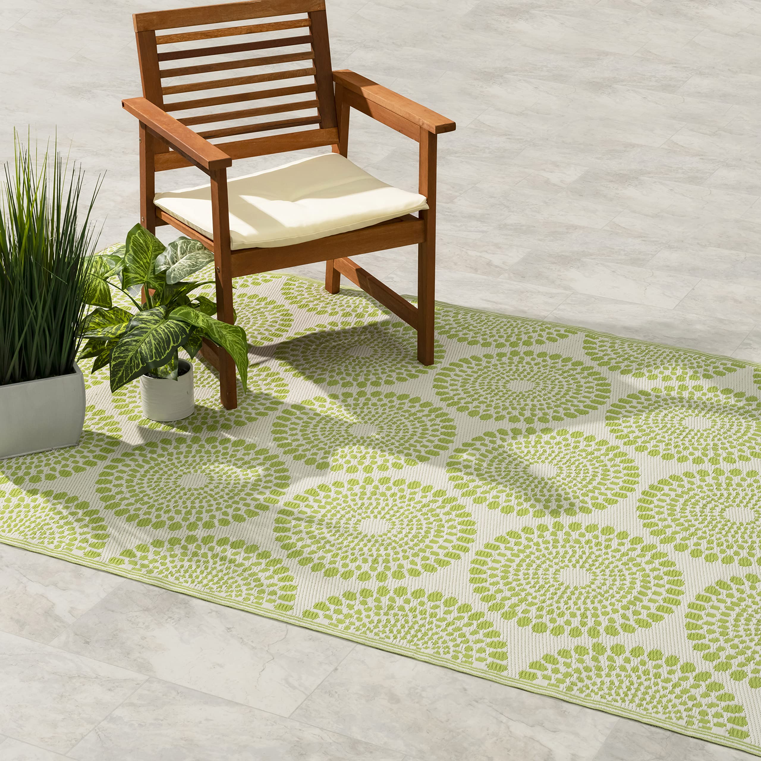 Fab Habitat Outdoor Rug - Waterproof, Fade Resistant, Crease-Free - Premium Recycled Plastic - Floral Medallion - Patio, Porch,