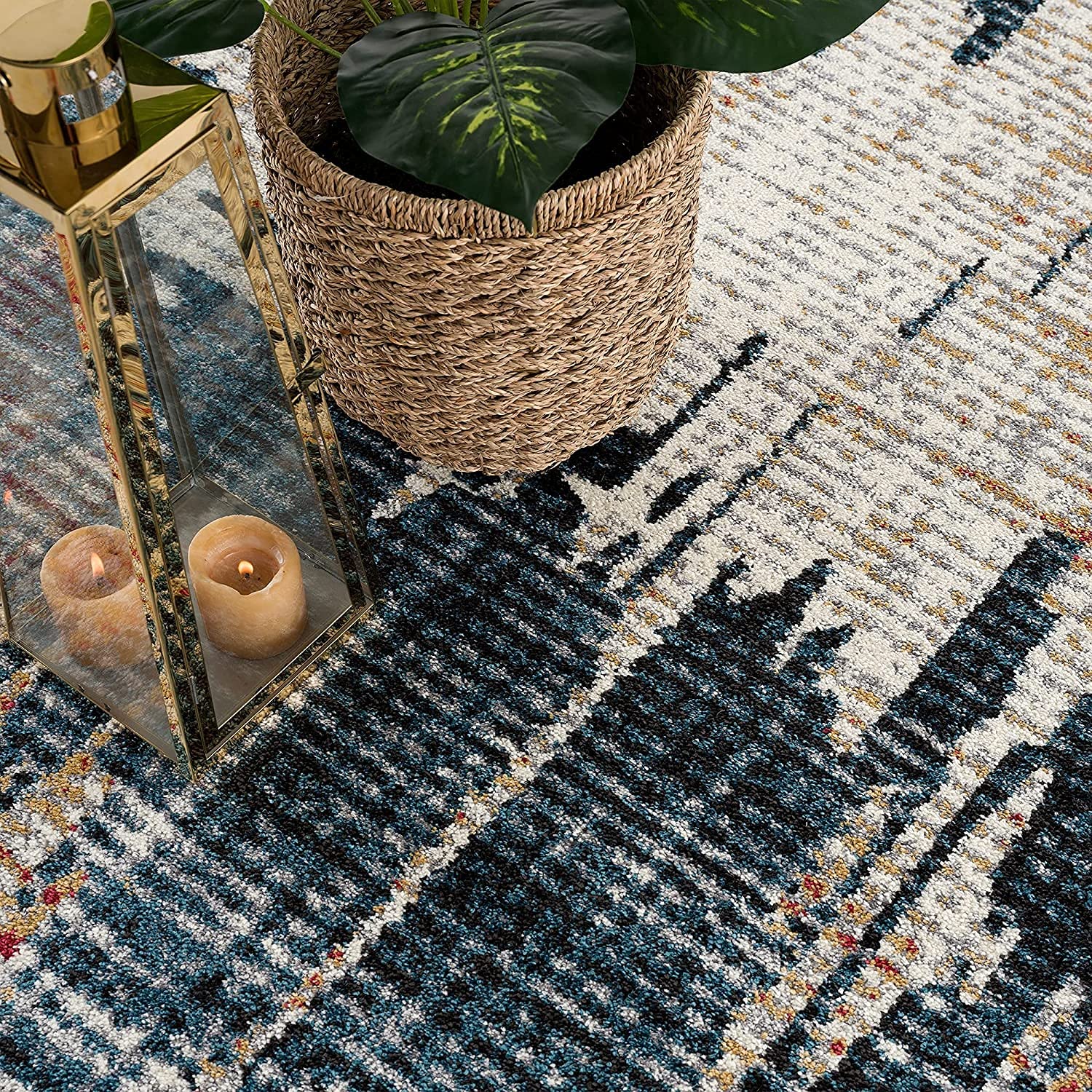 HomeRoots Multi 100% Twisted Polyester 4â€ x 6â€ Blue and Red Mod Distressed Area Rug