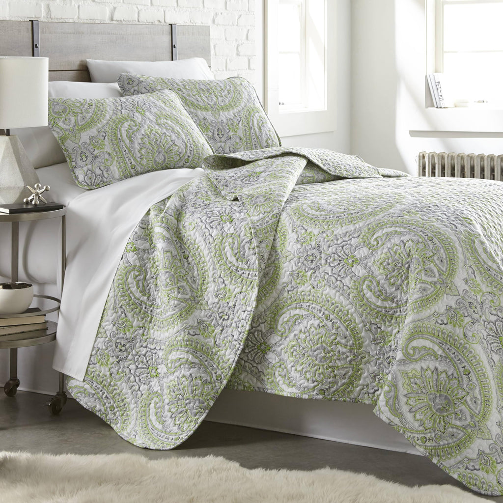 Southshore Fine Living, Inc. Oversized Bedding Quilt Set Lightweight, Summer Farmhouse Coverlet Bedspread 2-Piece With One Match