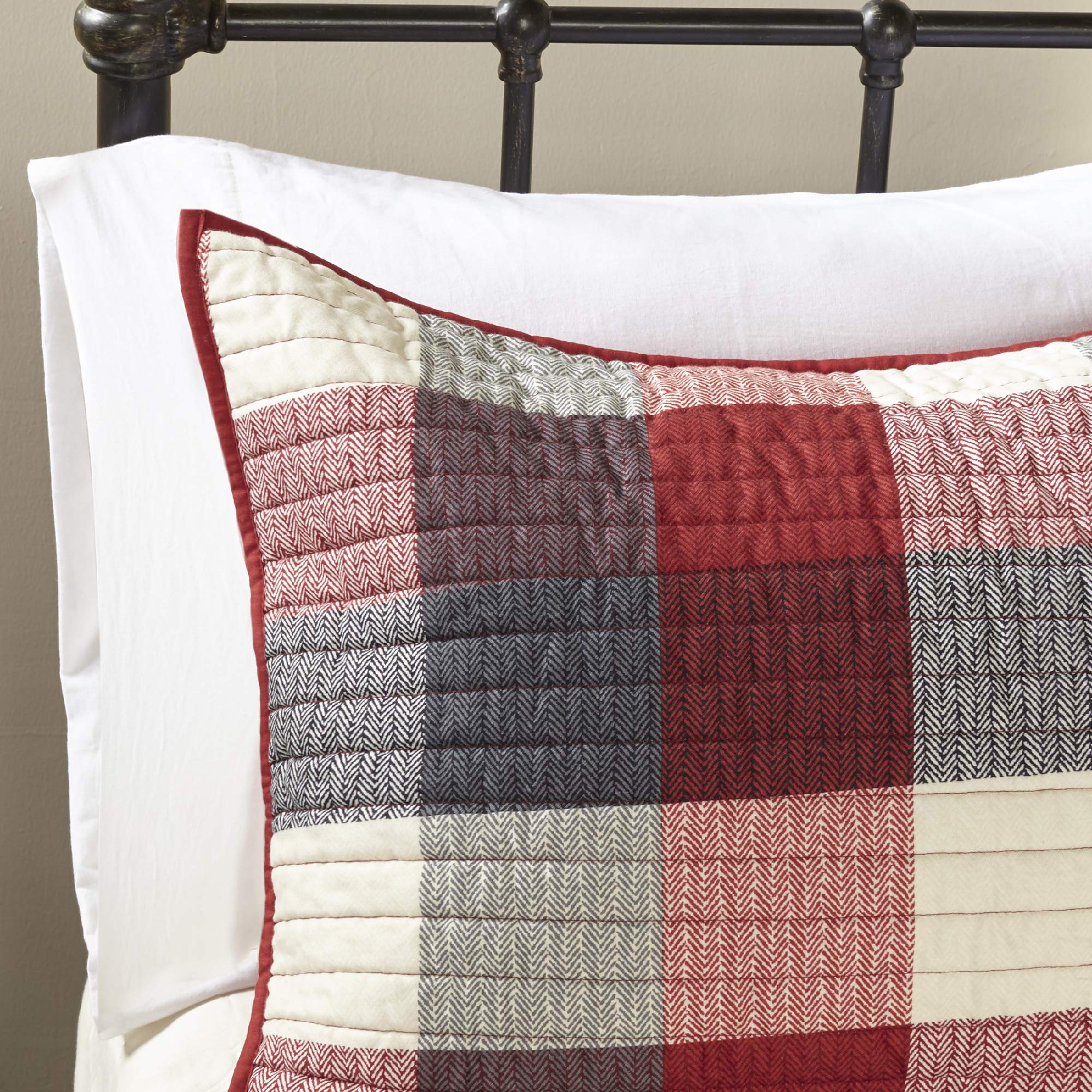 Madison Park Reversible Quilt Cabin Lifestyle Plaid Design - All Season, Breathable Coverlet Bedspread Bedding Set, Matching Shams, Full/Queen(90'X90'), Red 6 Piece