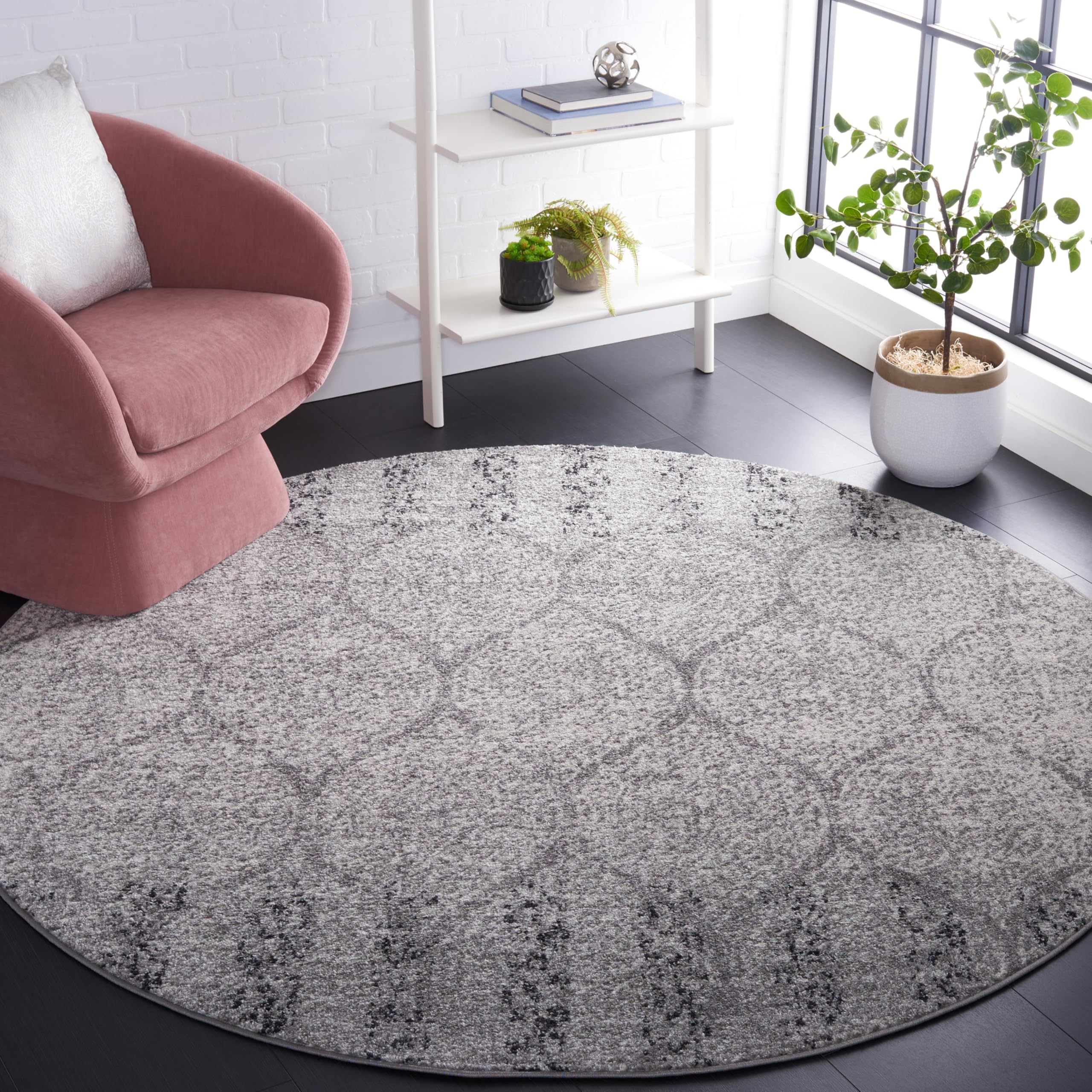 SAFAVIEH Madison Collection Area Rug - 67 Round, Grey & Ivory, Glam Ogee Trellis Distressed Design, Non-Shedding & Easy Care, I