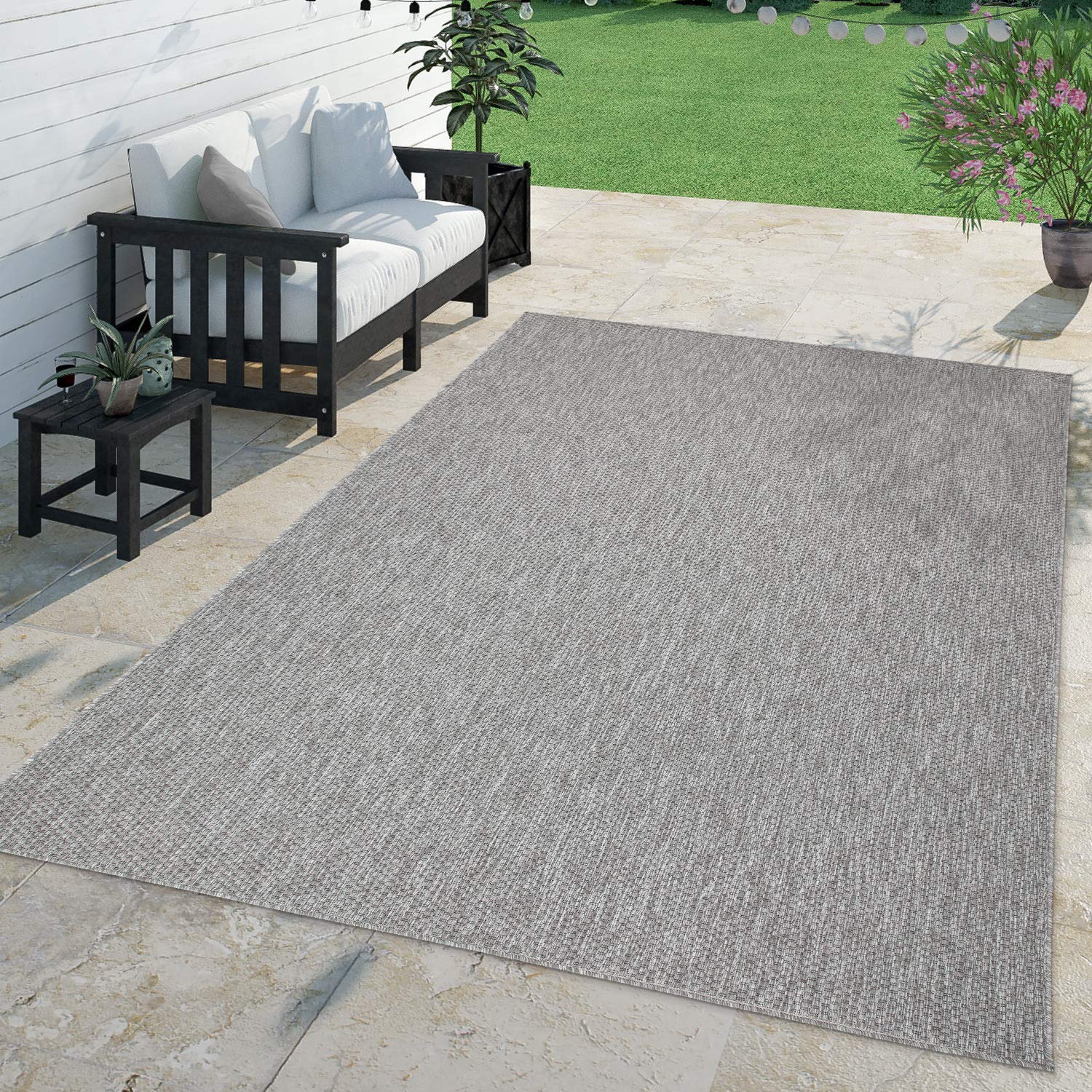 Solid Outdoor Rug For Patio Or Balcony Weatherproof In Mottled Grey, Size: 4'7' X 6'7'