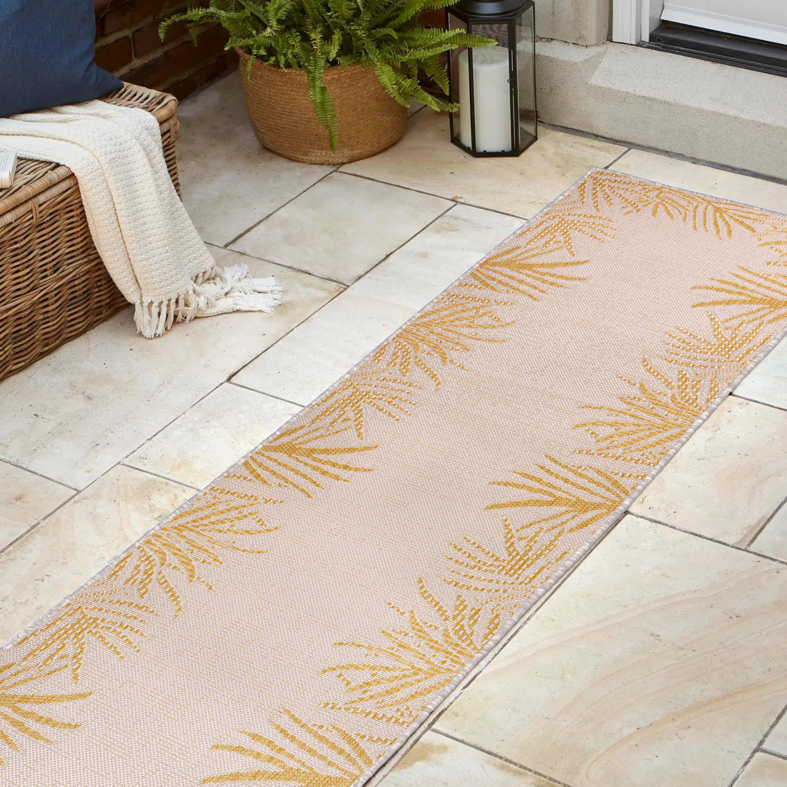 Jonathan Y Tsn207A-28 Isla Coastal Cottage Palm Frond Border Yellow/Cream 2 Ft. X 8 Ft. Indoor/Outdoor Runner Rug, Easy Cleaning