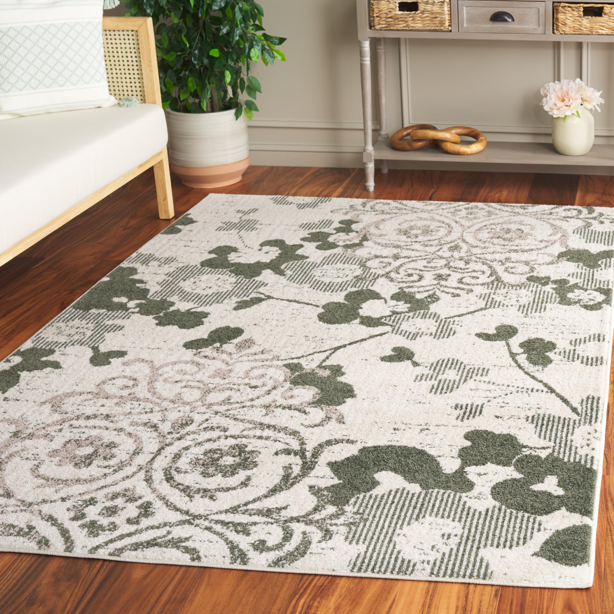 SAFAVIEH Adirondack Collection Area Rug - 51 x 76, Ivory & Dark Green, Floral Damask Design, Non-Shedding & Easy Care, Ideal f