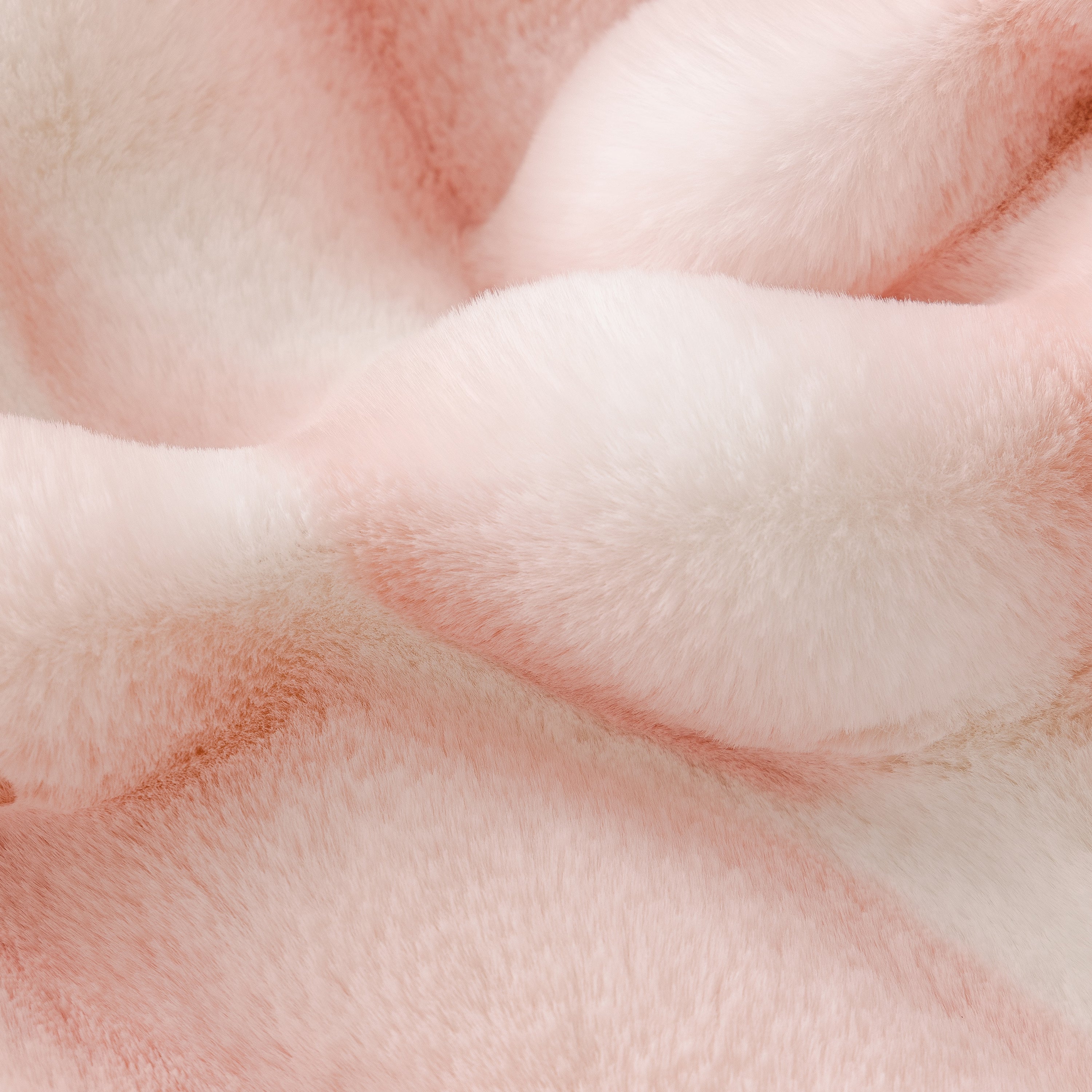 Ultra Soft Faux Fur Couch Cover – Large, Fluffy, and Elegant Sofa Throw Blanket