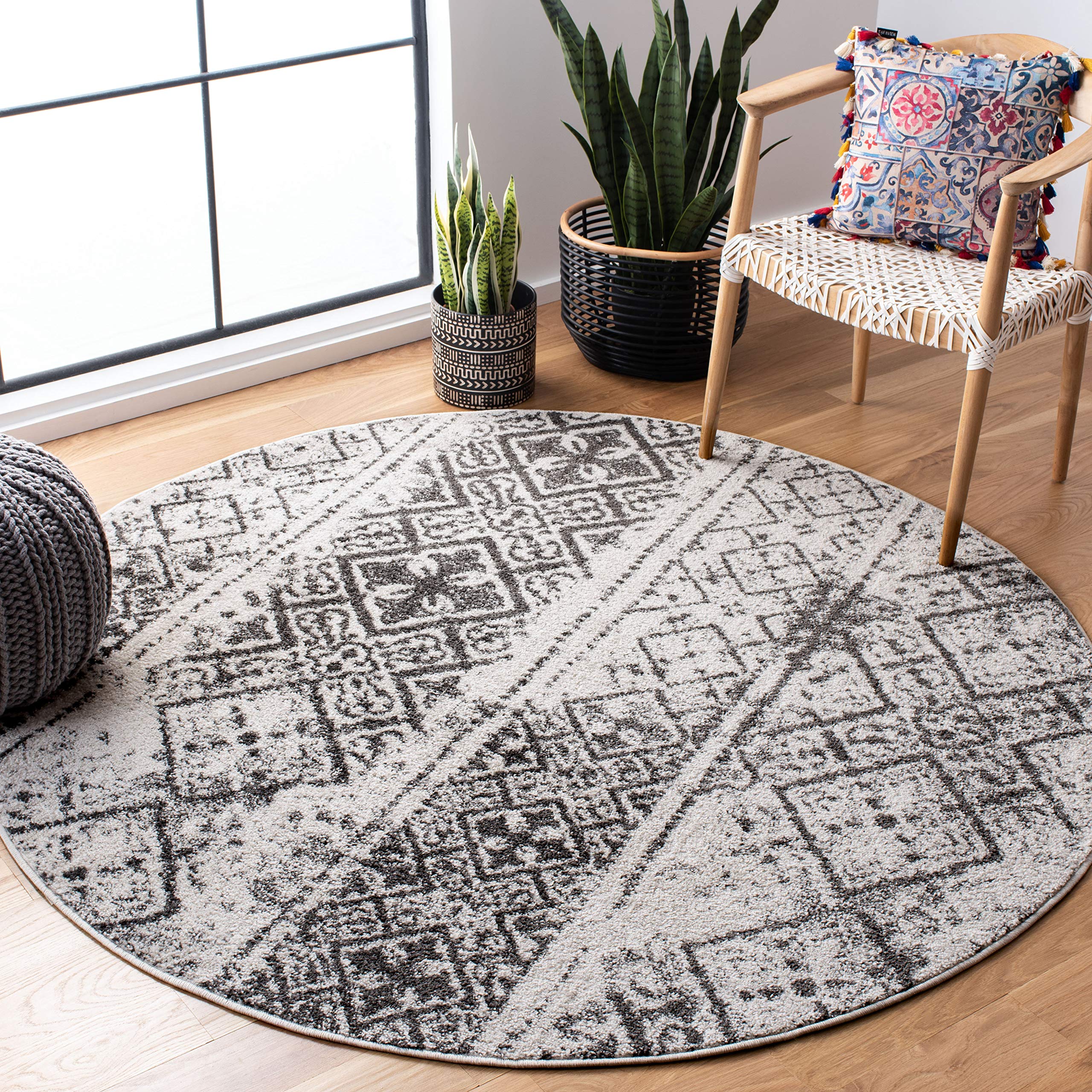 SAFAVIEH Adirondack Collection 6 Round Silver / Black ADR111H Moroccan Boho Distressed Non-Shedding Dining Room Entryway Foyer 
