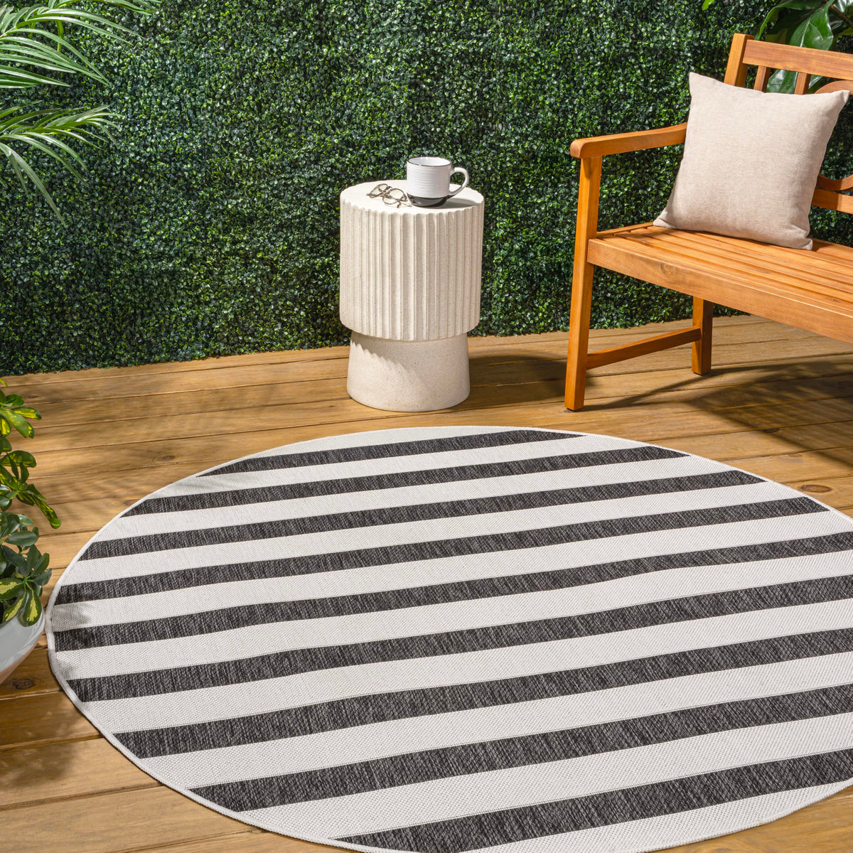Jonathan Y Smb112B-8R Aveiro Wide Stripe Black/Cream 8' Round Indoor/Outdoor Area Rug, Pet Friendly, Non-Shedding, Stain Resista