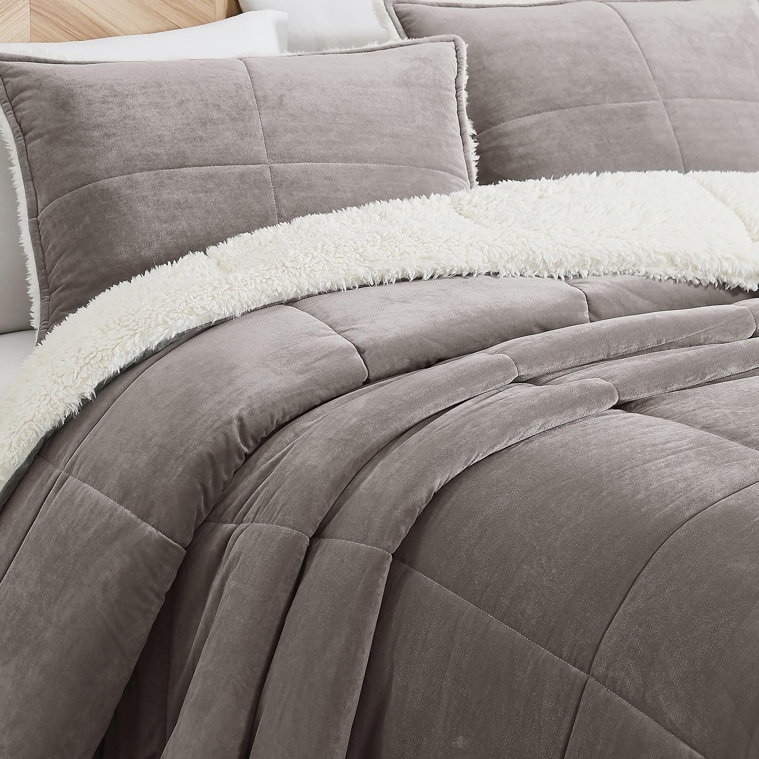 UGG Blissful Comforter Set Queen Down Alternative Polyester Light Brown Fawn