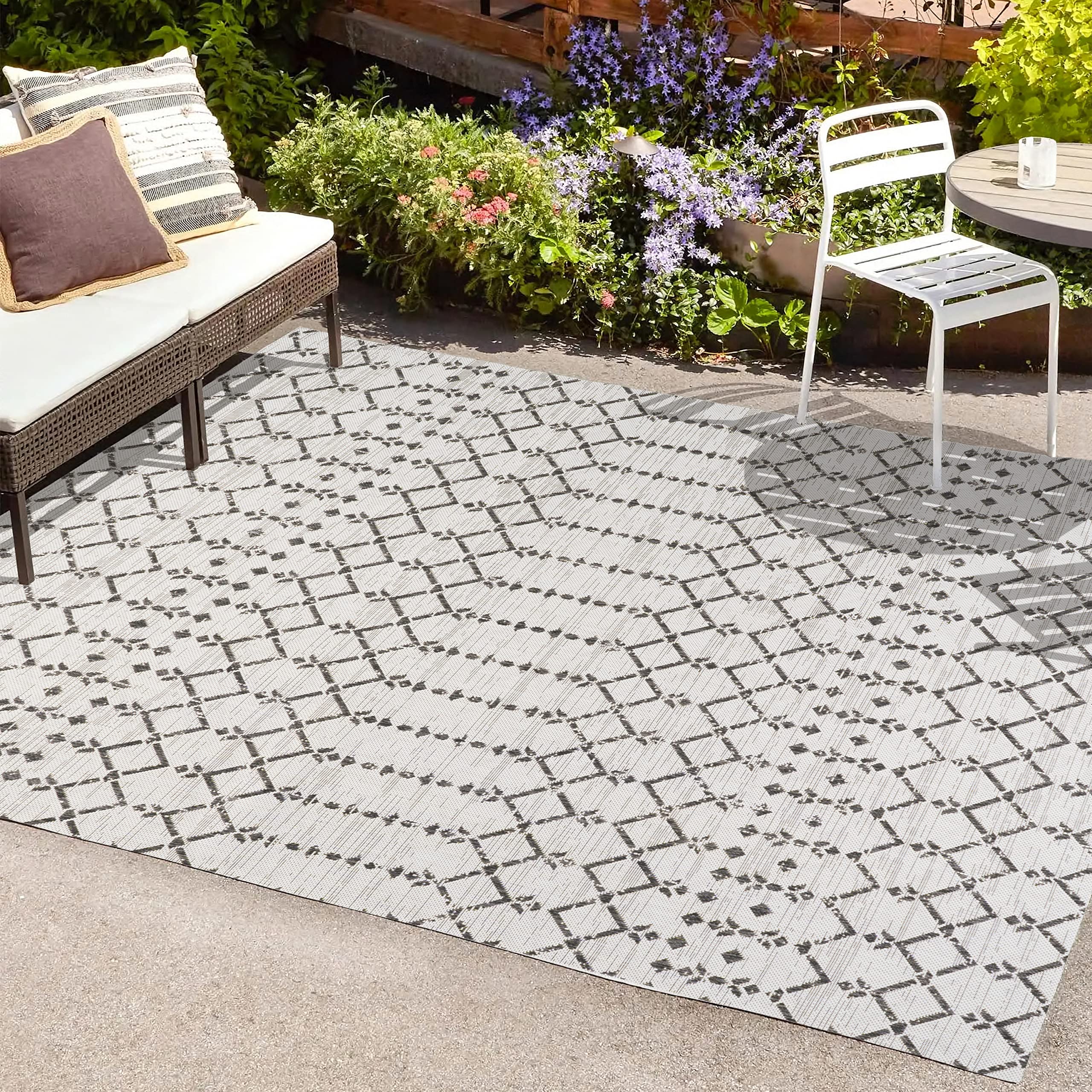 Jonathan Y Smb108I-5 Ourika Moroccan Geometric Textured Weave Indoor Outdoor Area Rug, Coastal, Traditional, Transitional Easy Cleaning,Bedroom,Kitchen,Backyard,Patio,Non Shedding, Cream/Black, 5 X 8