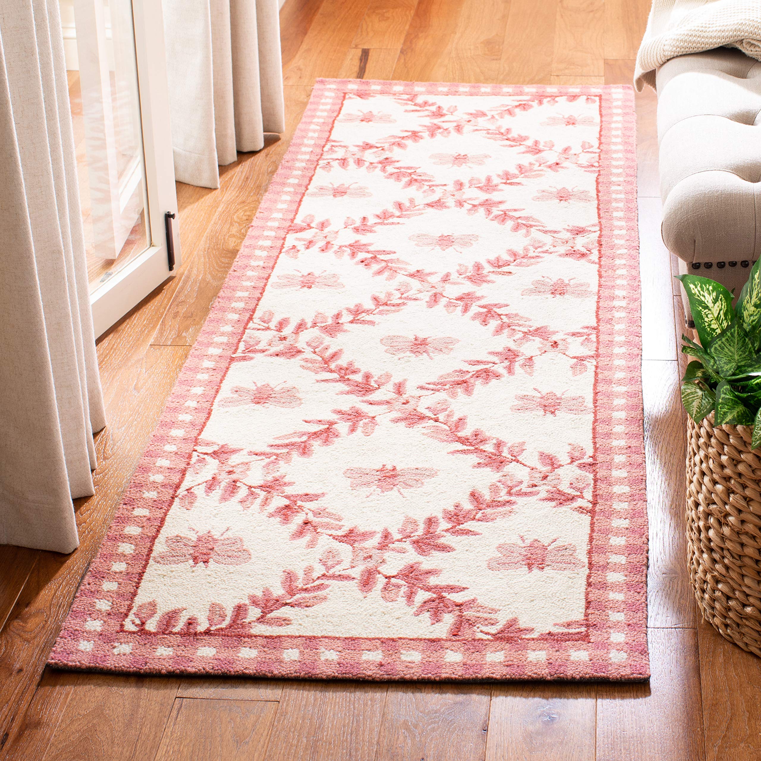 SAFAVIEH Chelsea Collection Runner Rug - 26 x 10, Ivory & Rose, Hand-Hooked French Country Wool, Ideal for High Traffic Areas 