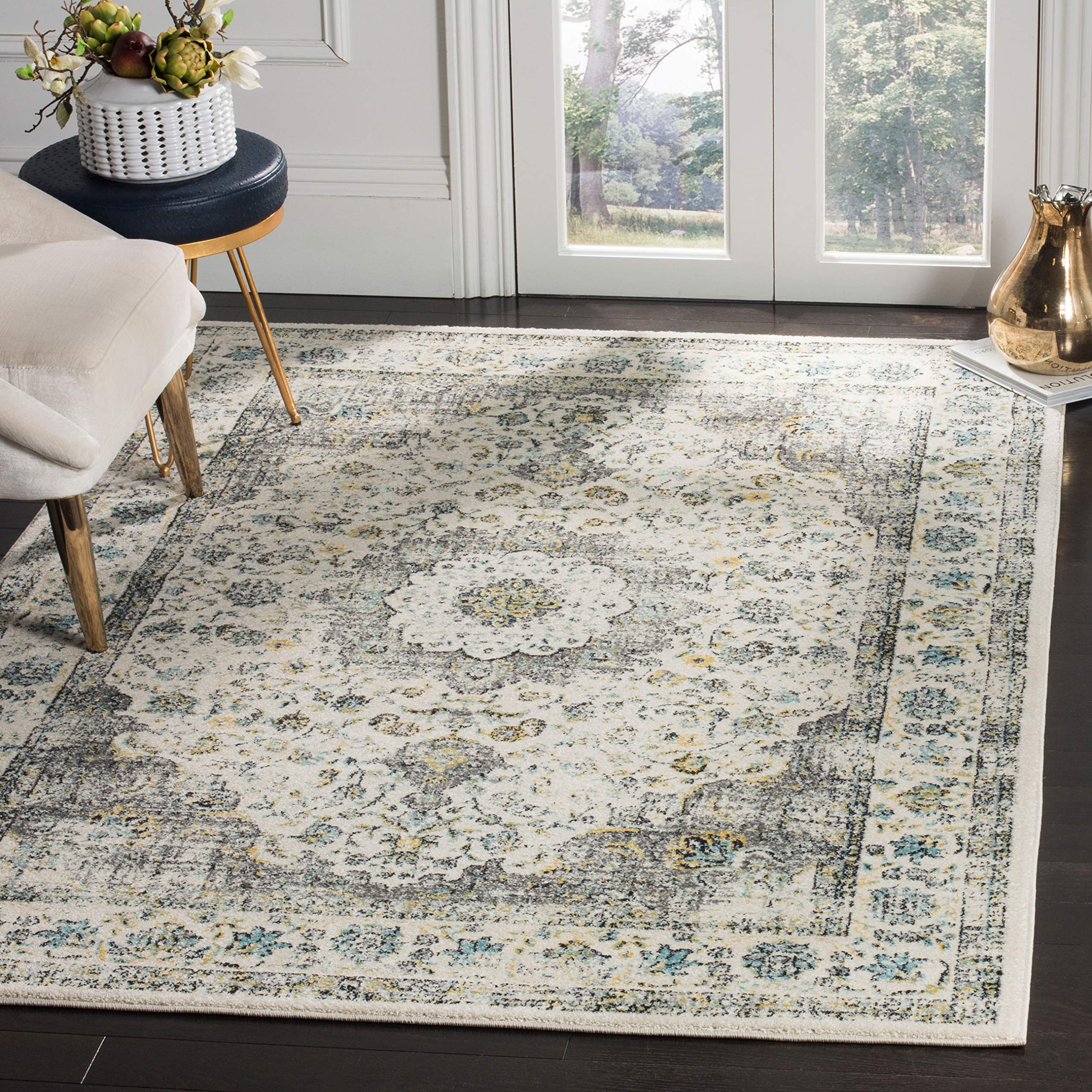 SAFAVIEH Evoke Collection 22 x 5 Grey / Gold EVK220B Shabby Chic Oriental Medallion Non-Shedding Living Room Bedroom Area Rug