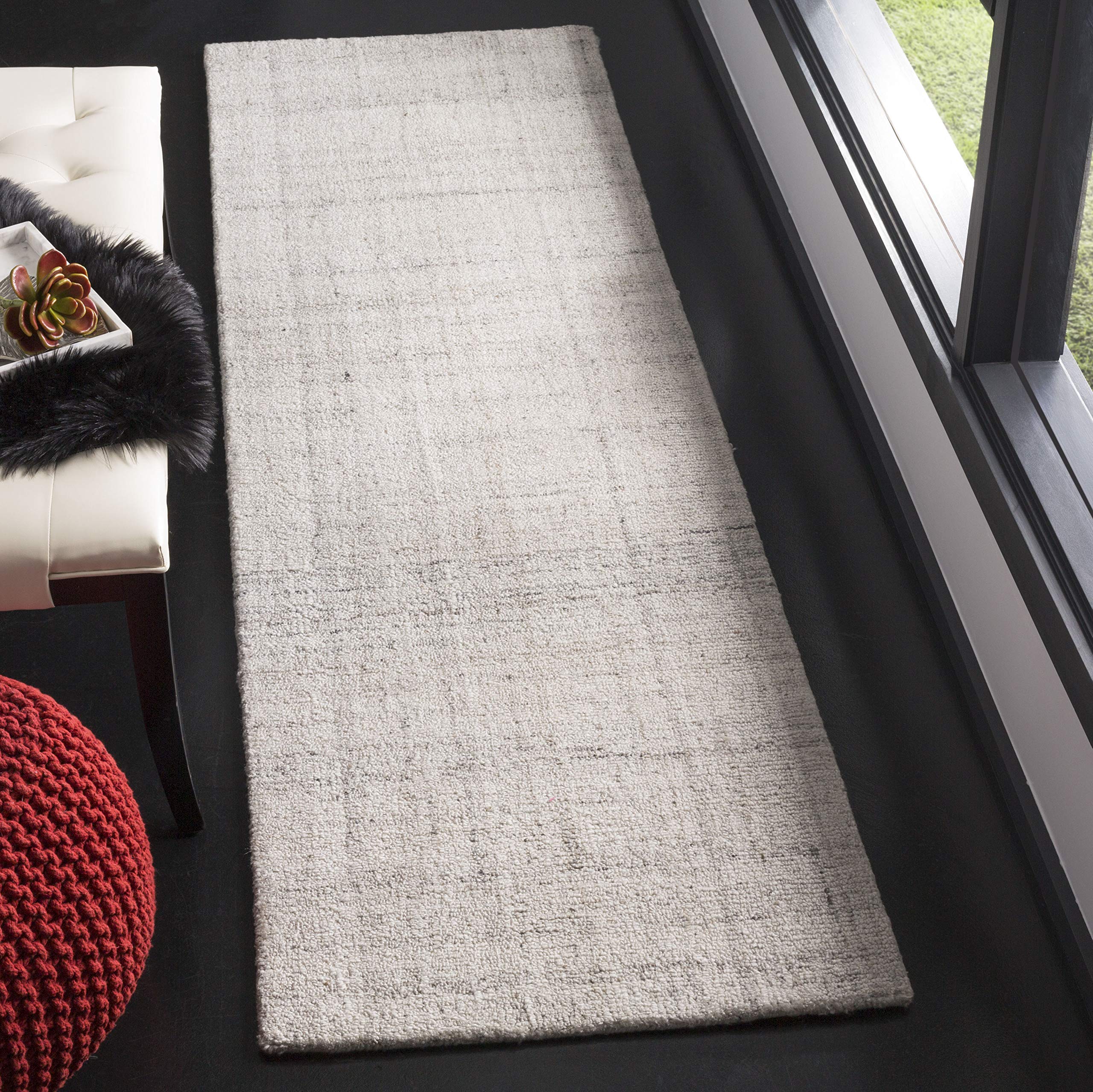 SAFAVIEH Abstract Collection Runner Rug - 2'3'' x 8', Light Grey, Handmade Wool & Viscose, Ideal for High Traffic Areas in Livin