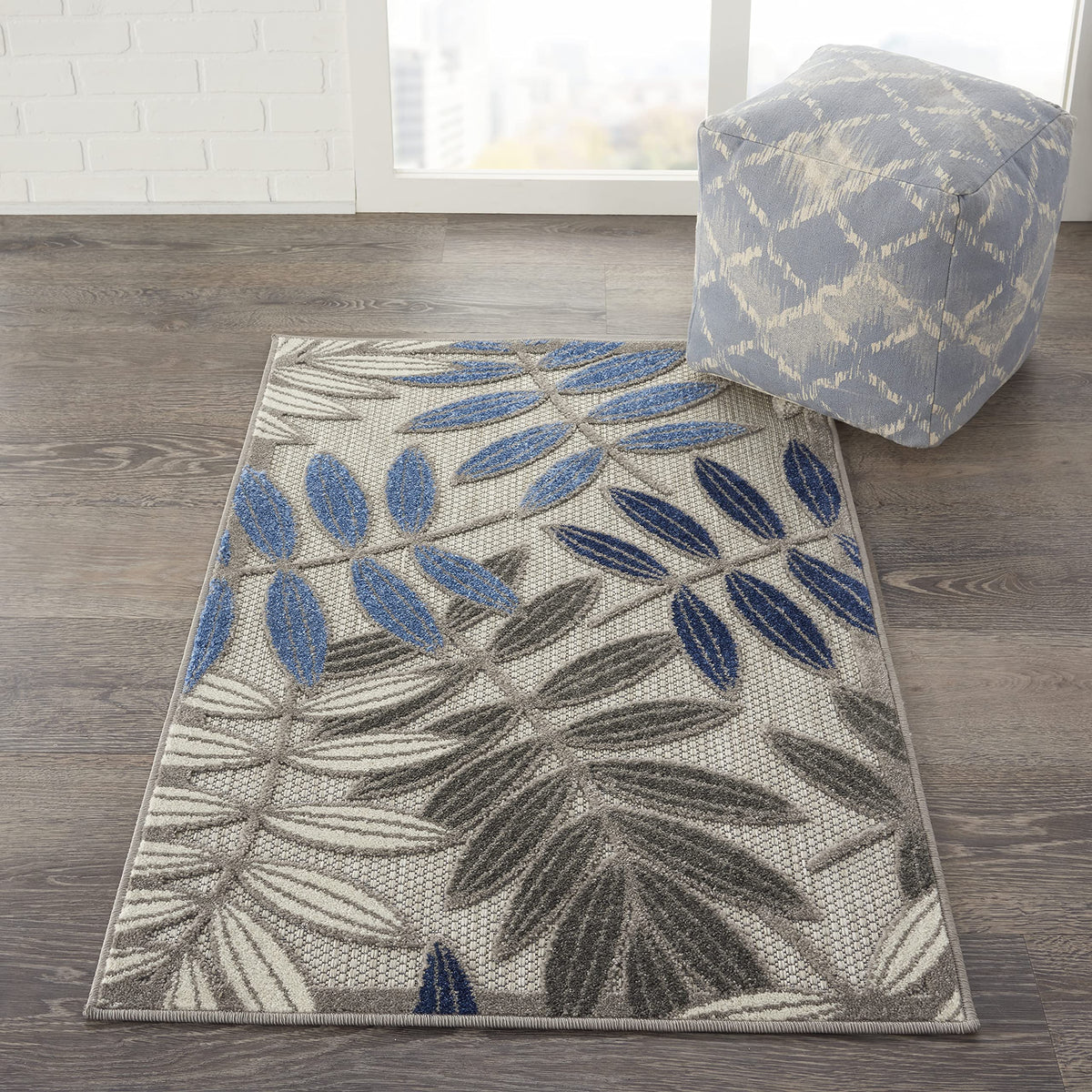 Nourison Aloha Indoor/Outdoor Area Rug 2'8' X 4', Grey/Blue, Rectangular, 0.25' Thick, Tropical Botanical Easy Cleaning Non Shedding Bed Room Kitchen Living Room Deck Backyard