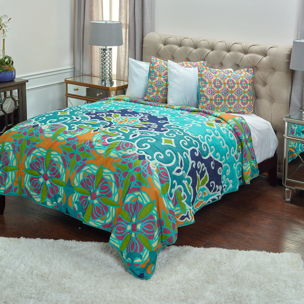 Rizzy Home | BT1824 | Polyester Quilt | 90"x92" Green/Blue/Orange Floral