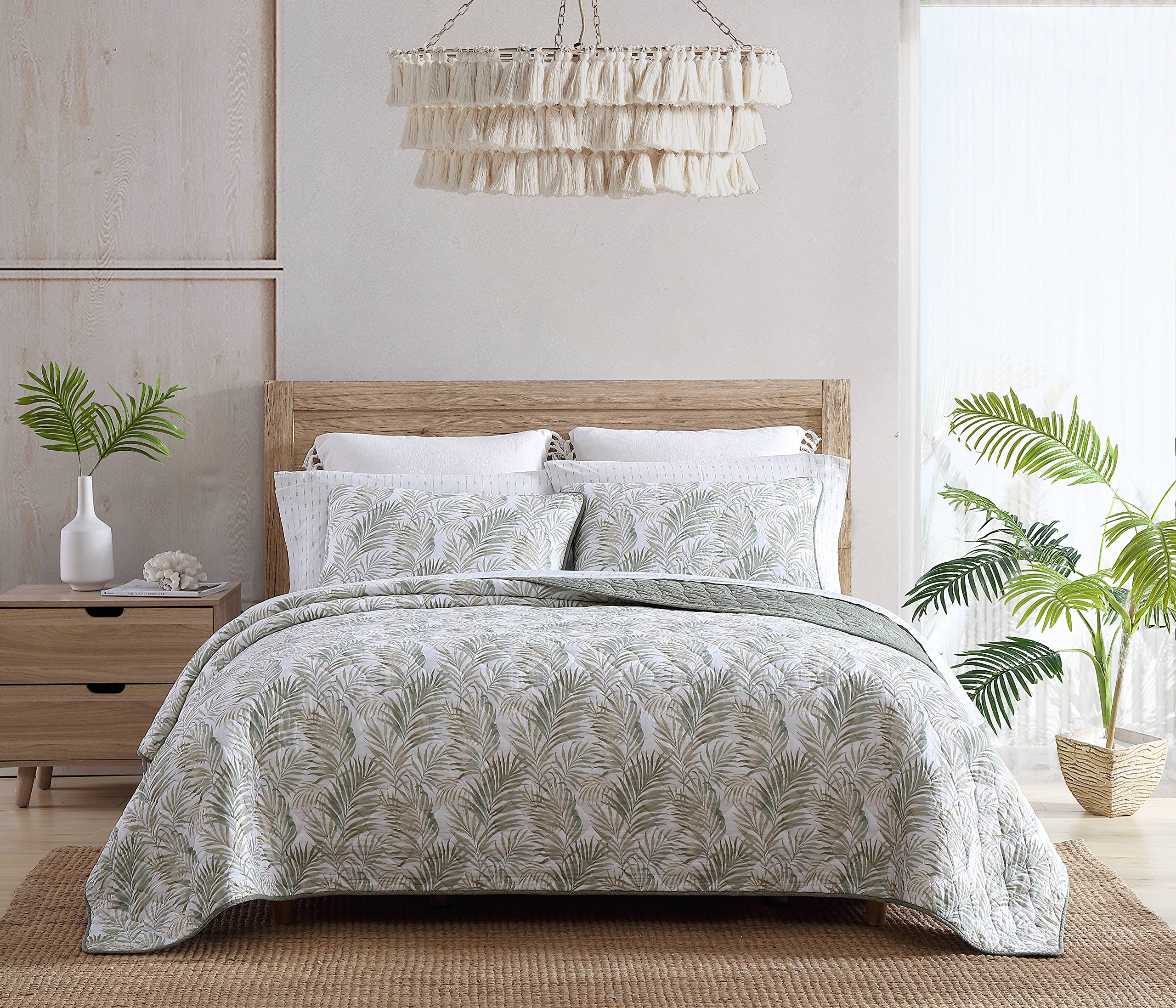 Tommy Bahama - Queen Quilt Set, Reversible Cotton Bedding with Matching Shams, Soft Coastal Bedspread, Super Soft Bedding Set (M