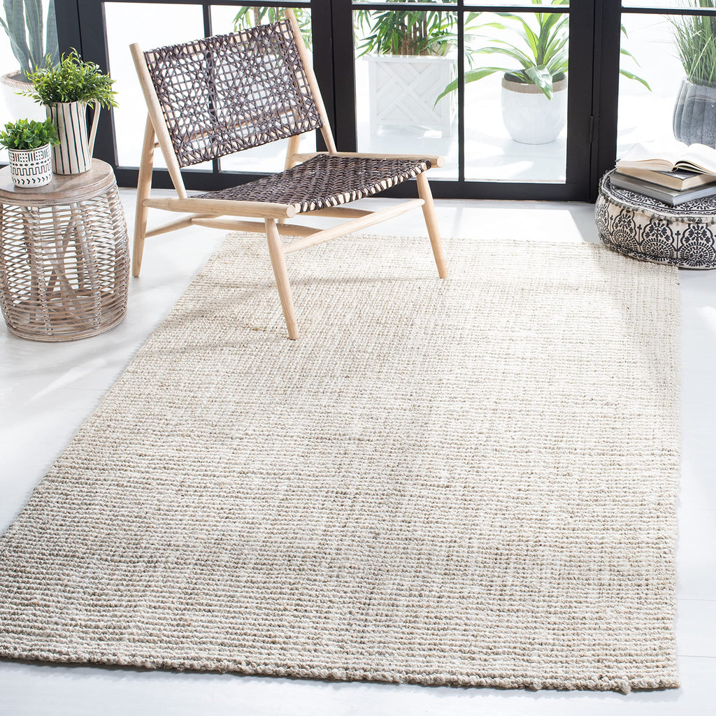 SAFAVIEH Natural Fiber Collection Area Rug - 5' x 8', Bleach & Ivory, Handmade Farmhouse Jute, Ideal for High Traffic Areas in L