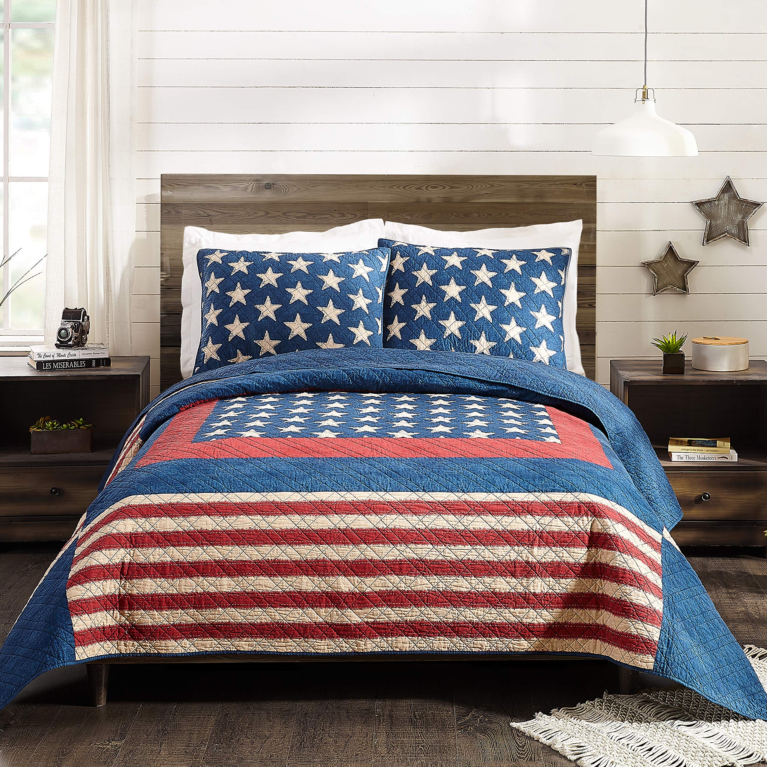 Modern Heirloom Americana Patch Quilt With 2 Shams, 3-Piece Reversible All Seasons Quilt Set, Lightweight Coverlet Set, King Siz