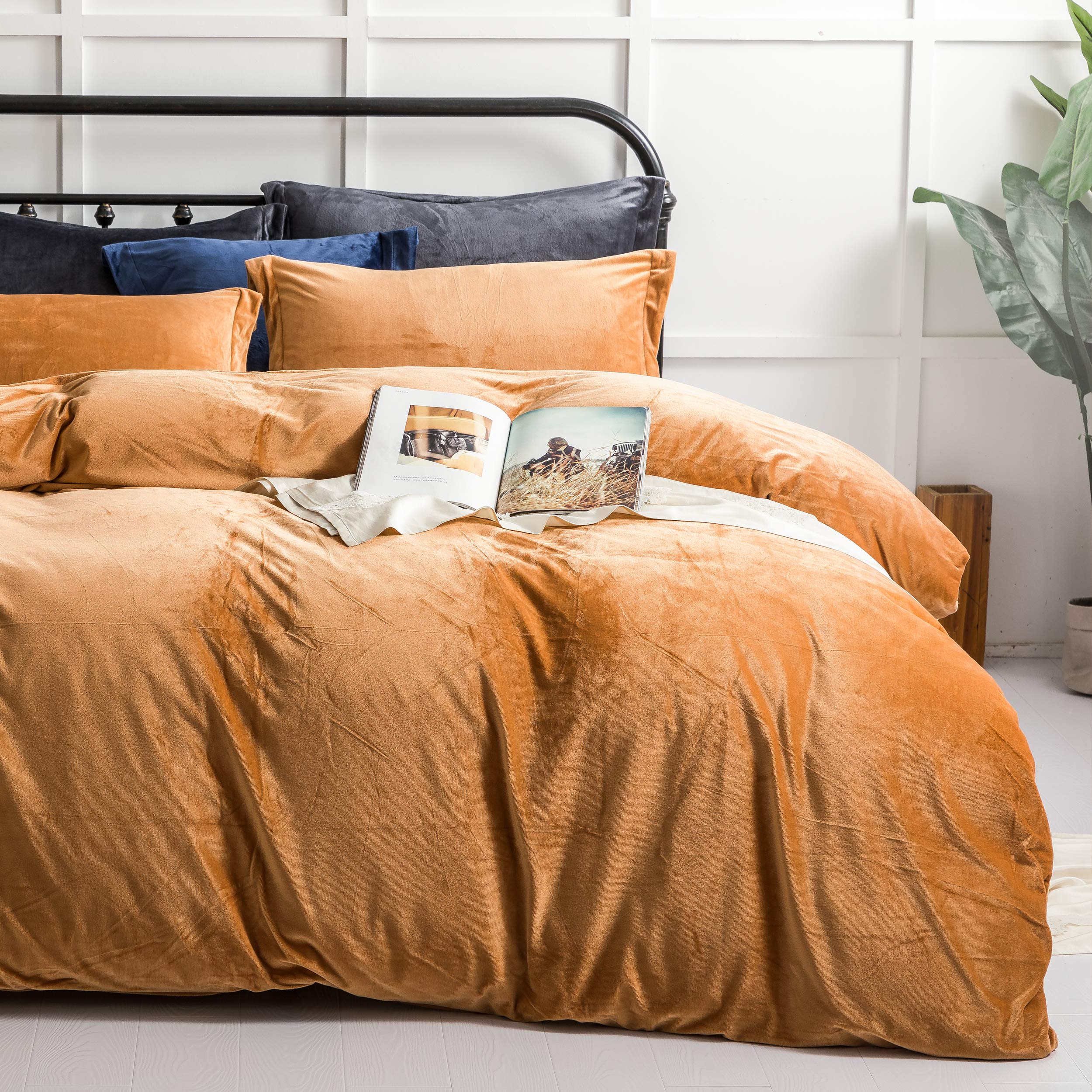 Ntbay Velvet Flannel Queen Duvet Cover Set, 3 Pieces Zippered Comforter Cover Set, Camel