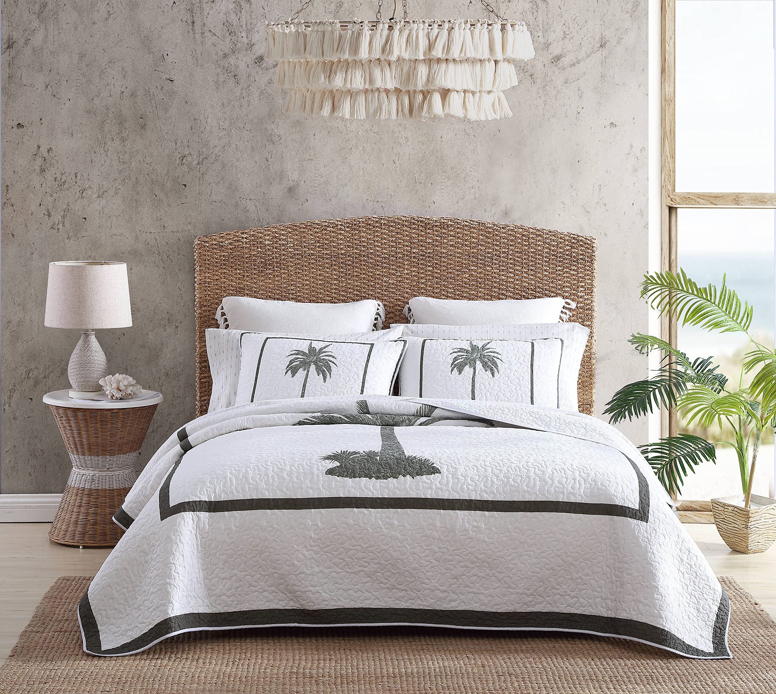Tommy Bahama | Palm Island Collection | Quilt - 100% Cotton, Reversible, Soft & Breathable , Pre-Washed For Added Softness, King