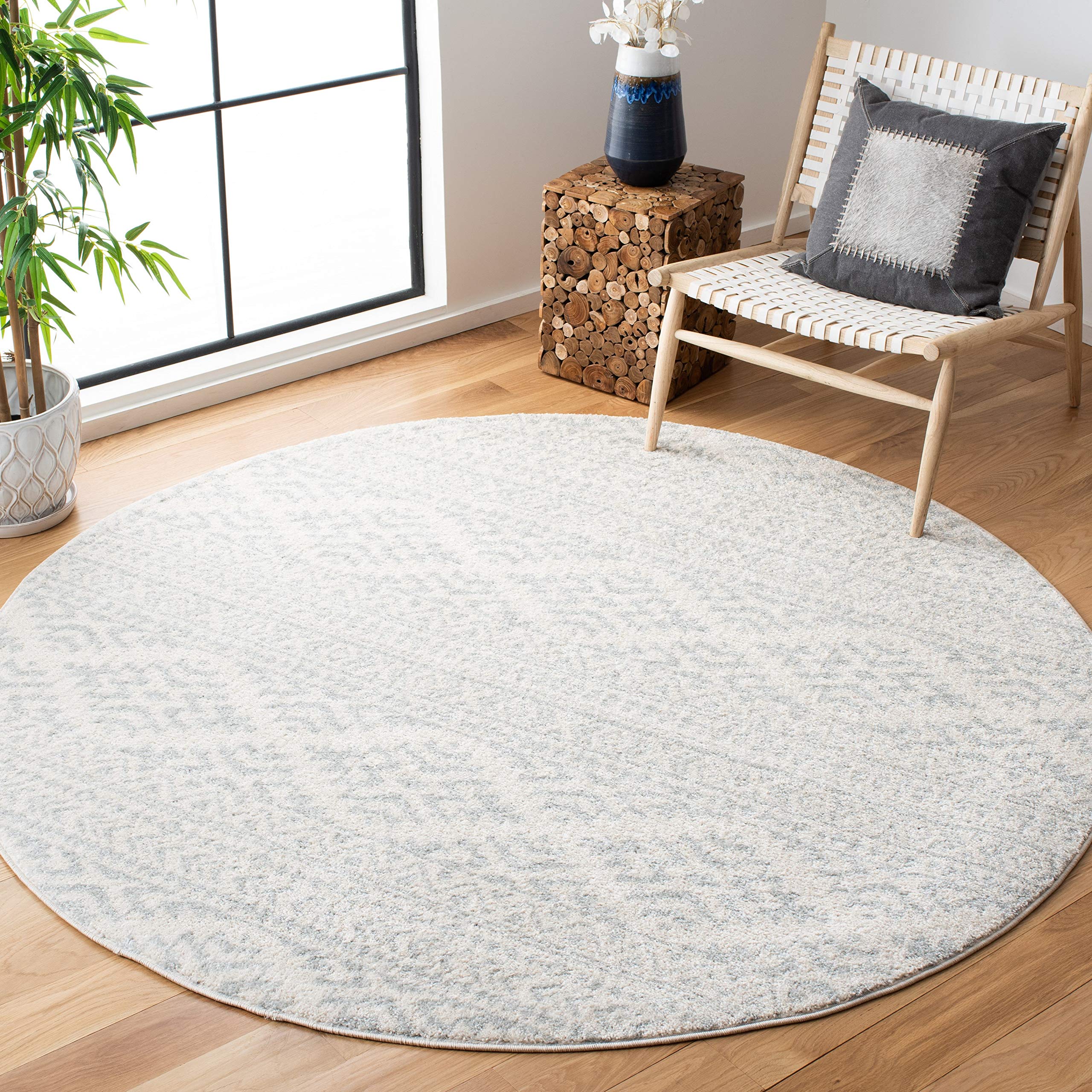 SAFAVIEH Tulum Collection Area Rug - 5 Round, Ivory & Light Grey, Moroccan Boho Tribal Design, Non-Shedding & Easy Care, Ideal 