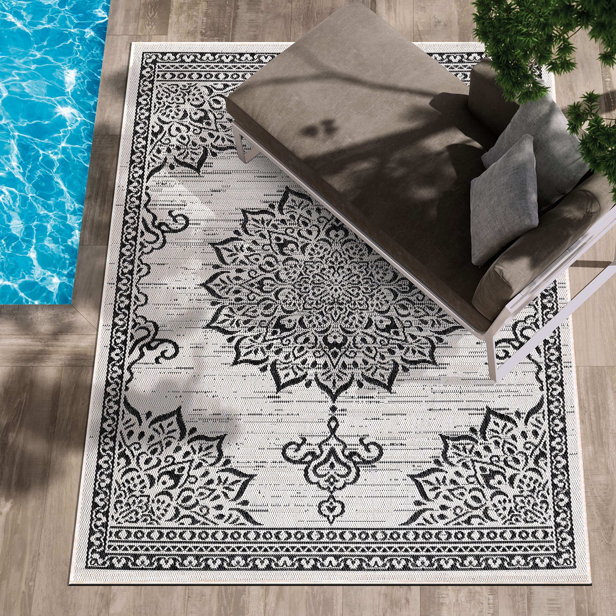Camilson Indoor Outdoor Rug, 5X7 Medallion White Black Modern Area Rugs For Indoor And Outdoor Patios, Kitchen And Hallway Mats,