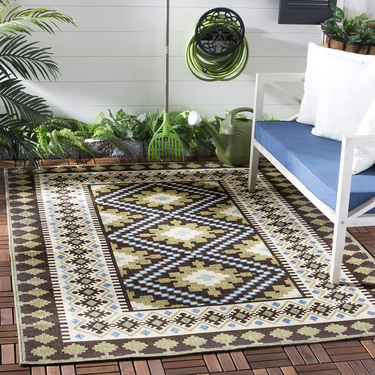 Safavieh Veranda Collection 6'7' Square Chocolate/Green Ver099 Boho Indoor/ Outdoor Non-Shedding Easy Cleaning Patio Backyard P