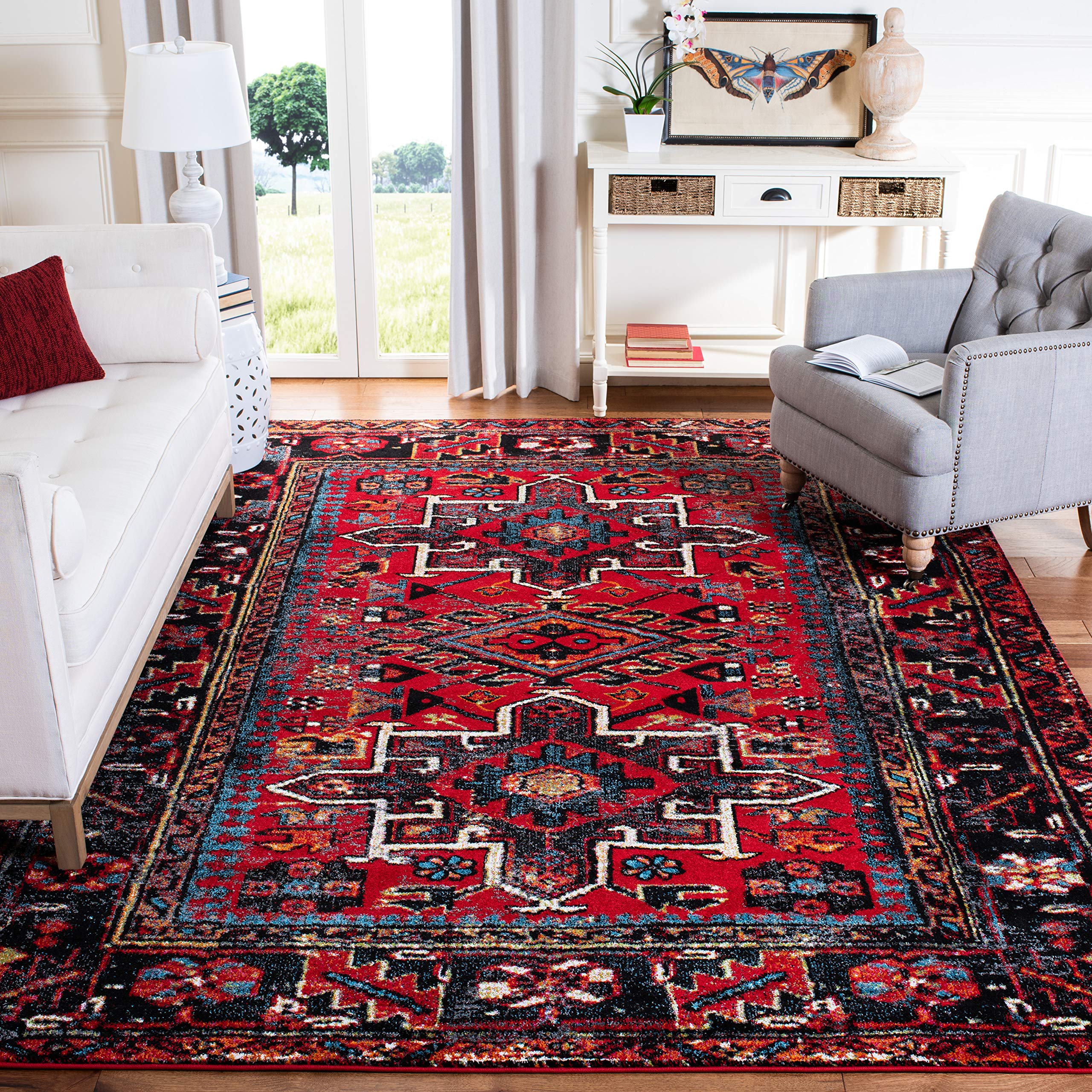SAFAVIEH Vintage Hamadan Collection 12 Square Red/Multi VTH211A Traditional Oriental Persian Non-Shedding Area Rug