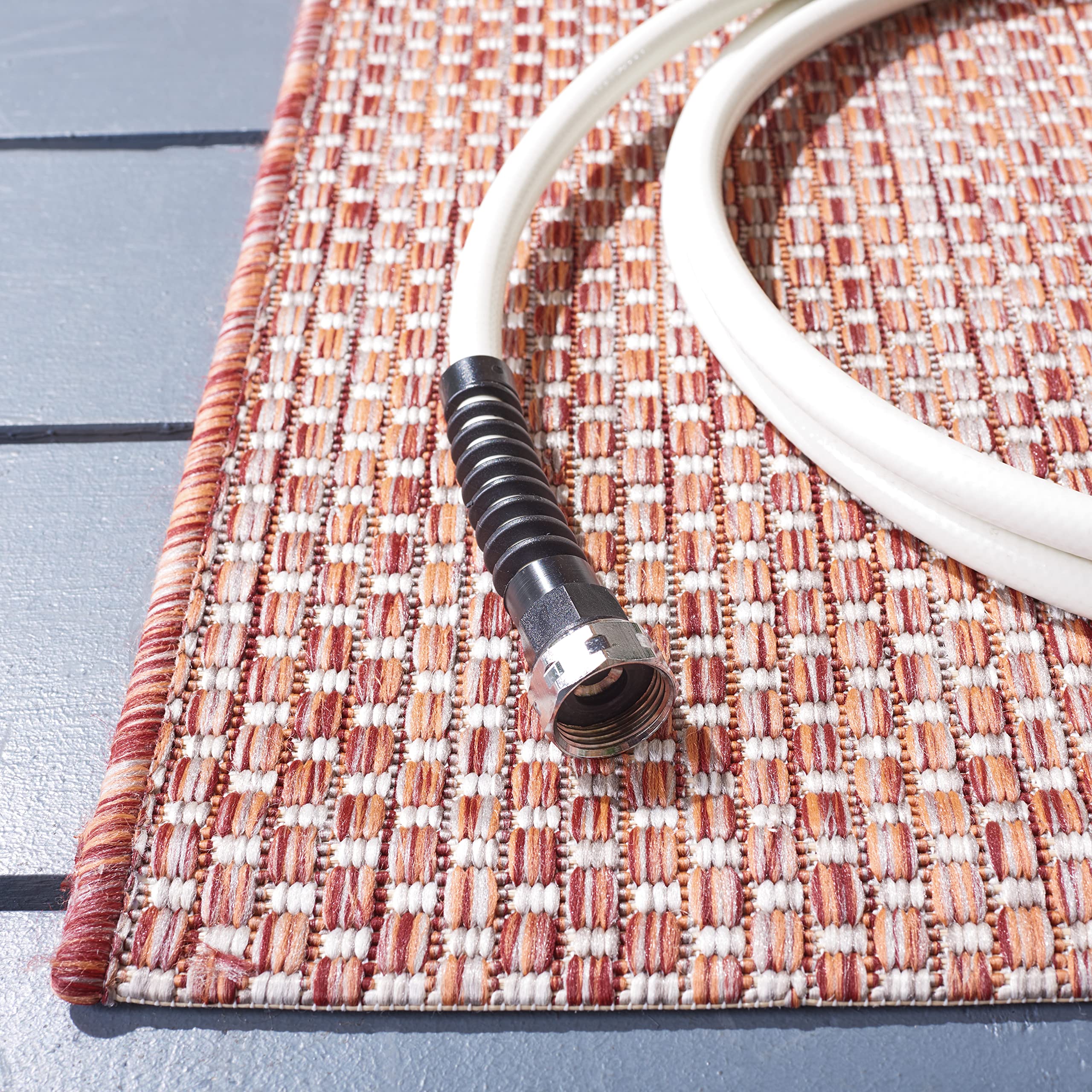 Safavieh Courtyard Collection Accent Rug - 2'3' X 5', Red & Beige, Non-Shedding & Easy Care, Indoor/Outdoor & Washable-Ideal For Patio, Backyard, Mudroom (Cy8521-36521)