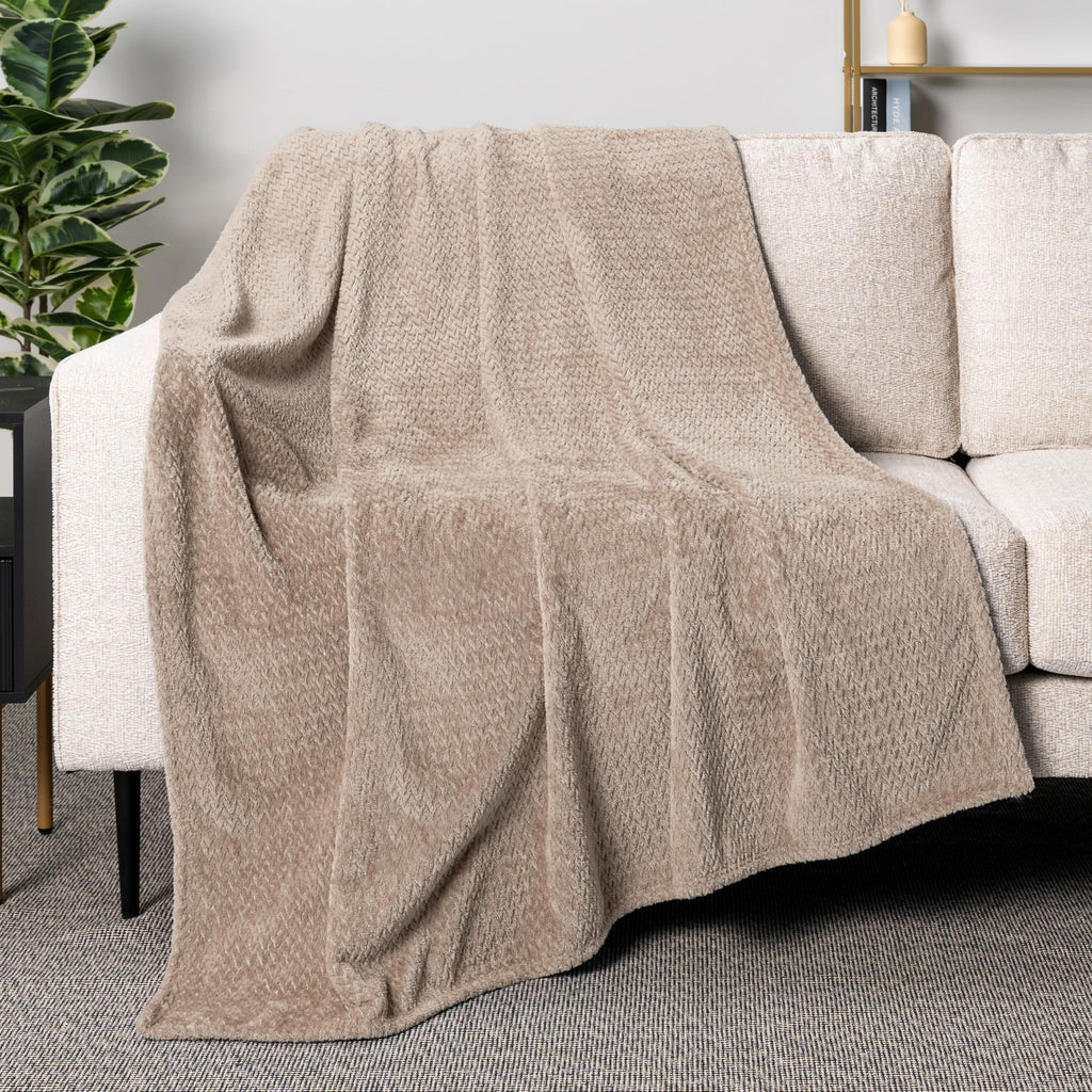 Pavilia Soft Fleece Taupe Tan Throw Blanket For Couch, Lightweight Plush Warm Blankets For Bed, Fuzzy Cozy Flannel Blanket Throw