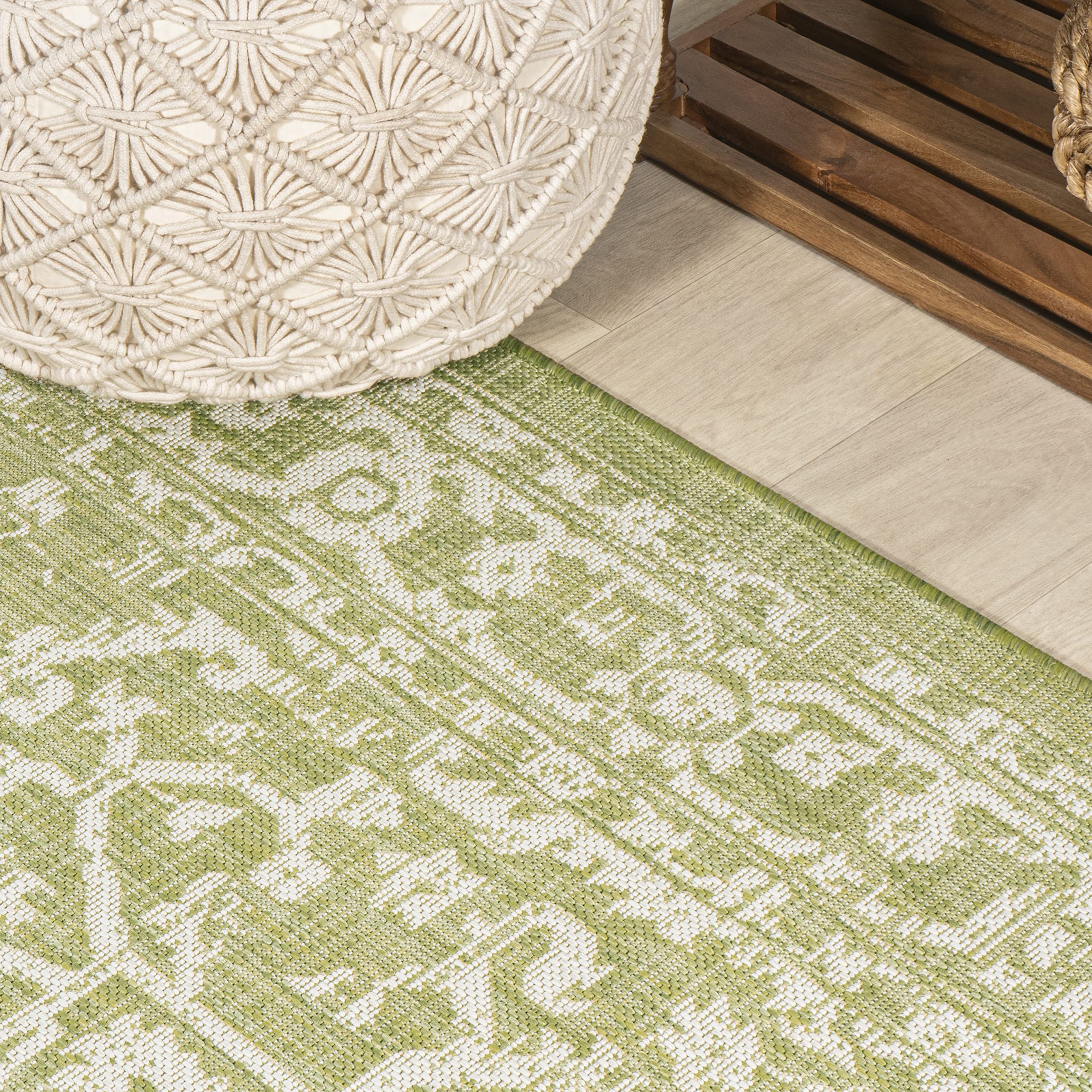 Jonathan Y Smb104D-5Sq Malta Bohemian Medallion Textured Weave Indoor Outdoor Area Rug, Coastal Traditional Transitional Easy Cleaning,Bedroom,Kitchen,Backyard,Patio,Non Shedding 5' Square,Green/Cream