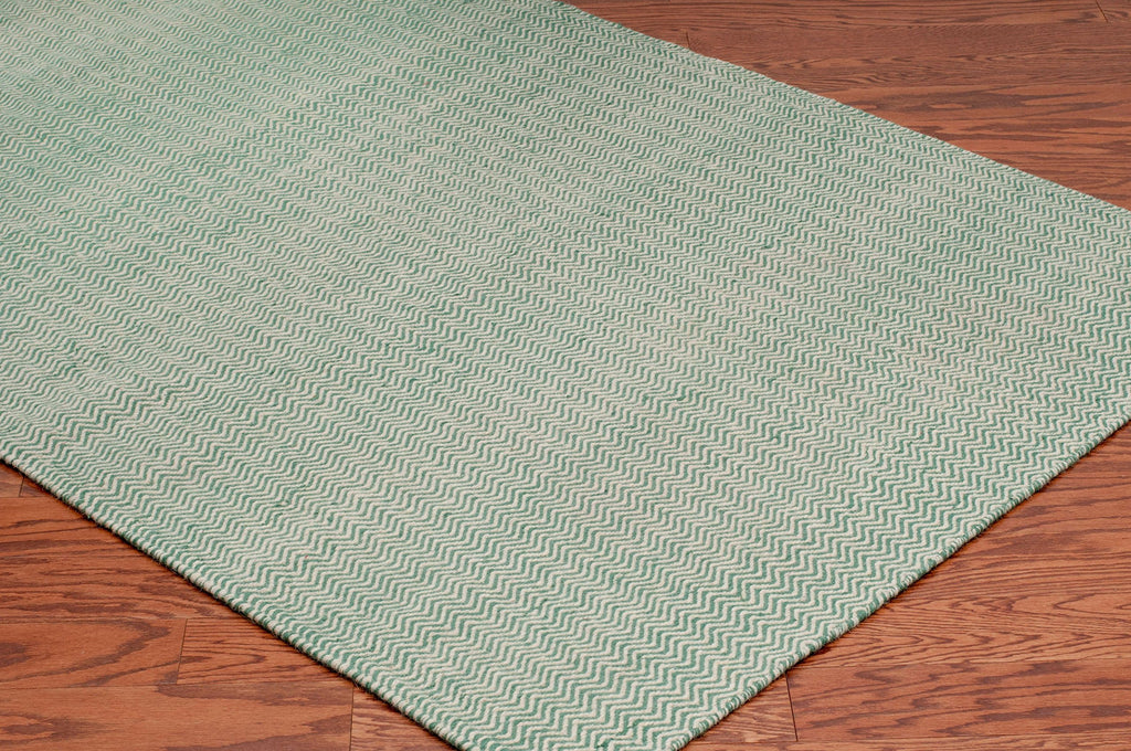 Rizzy Home | Tw2927 | Twist Collection | Wool Area Rug | 2'6" X 8' | Green/Off White Chevron