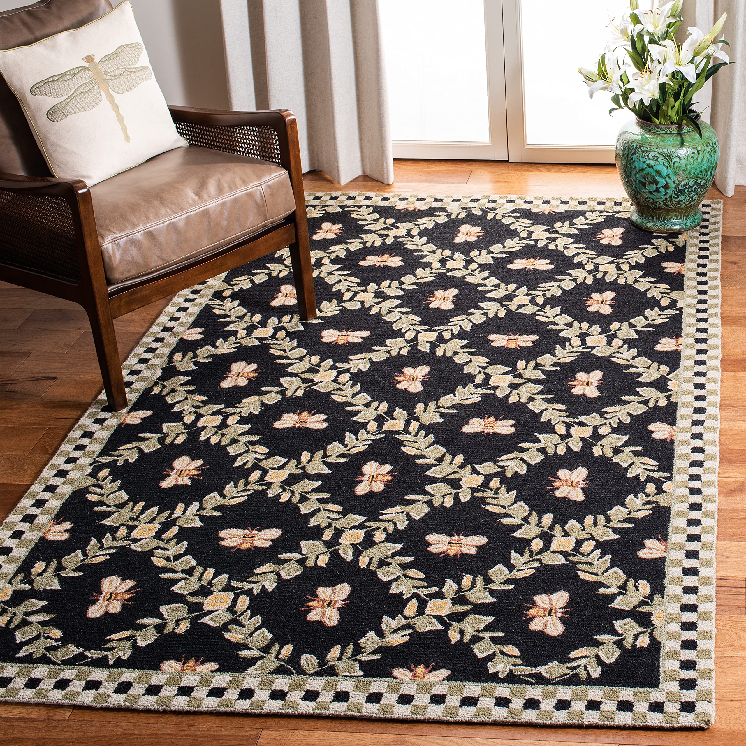 SAFAVIEH Chelsea Collection Accent Rug - 29 x 49, Black, Hand-Hooked French Country Wool, Ideal for High Traffic Areas in Entr