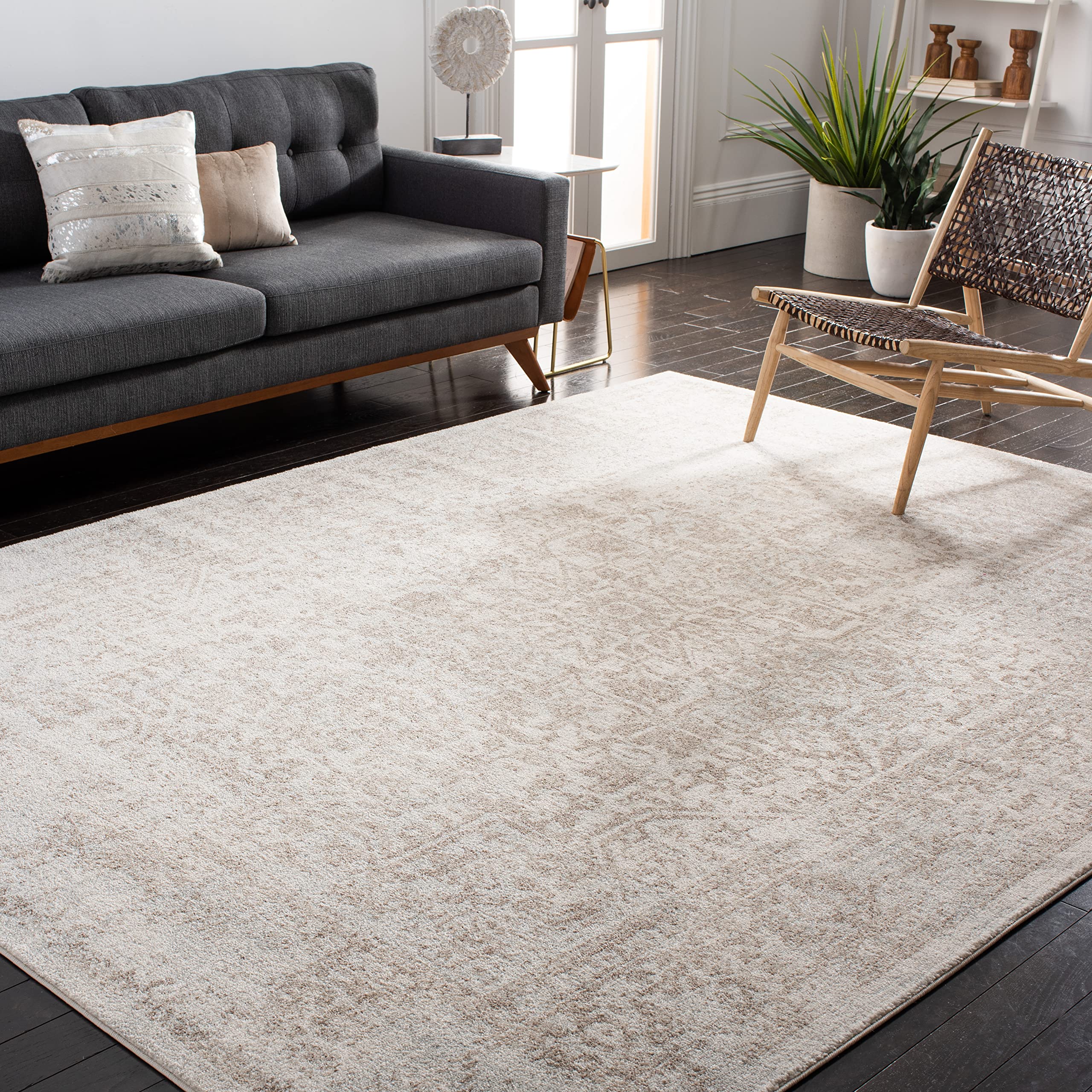 SAFAVIEH Evoke Collection Area Rug - 9 x 12, Ivory & Taupe, Oriental Distressed Design, Non-Shedding & Easy Care, Ideal for Hi