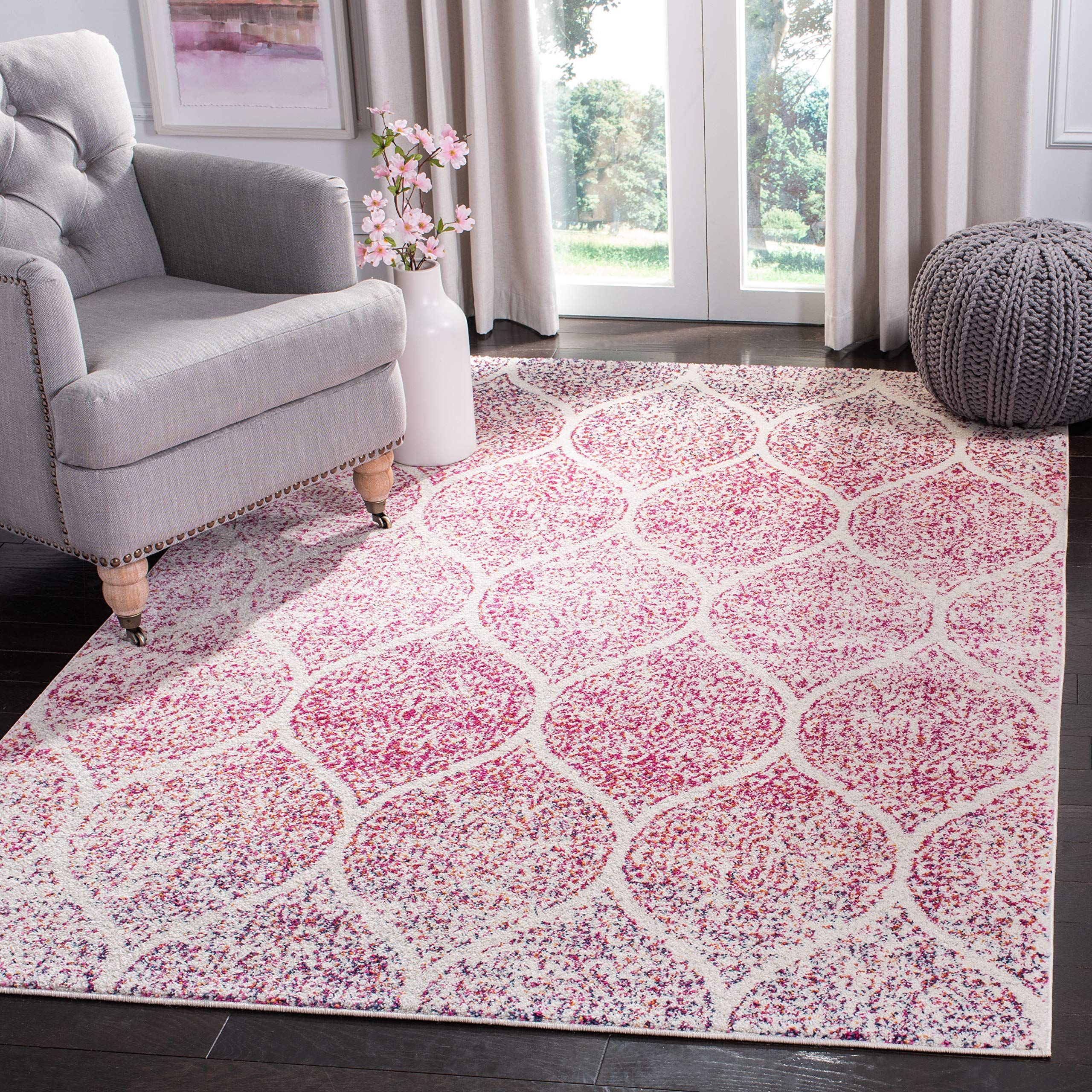 SAFAVIEH Madison Collection Area Rug - 53 x 7, Cream & Fuchsia, Glam Ogee Trellis Distressed Design, Non-Shedding & Easy Care,