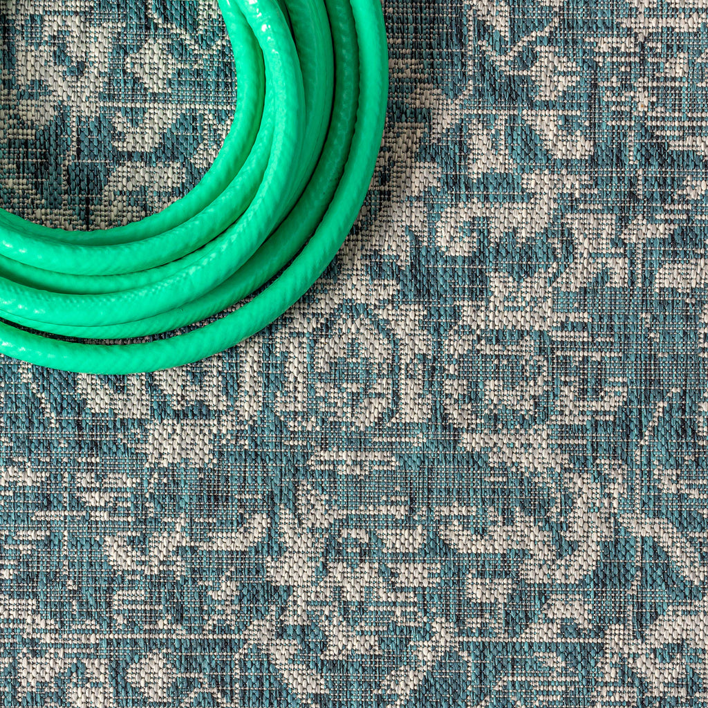 Jonathan Y Smb104B-5R Malta Bohemian Medallion Textured Weave Indoor Outdoor Area Rug, Coastal, Traditional, Transitional Easy Cleaning,Bedroom,Kitchen,Backyard,Patio,Non Shedding, Teal/Gray, 5' Round