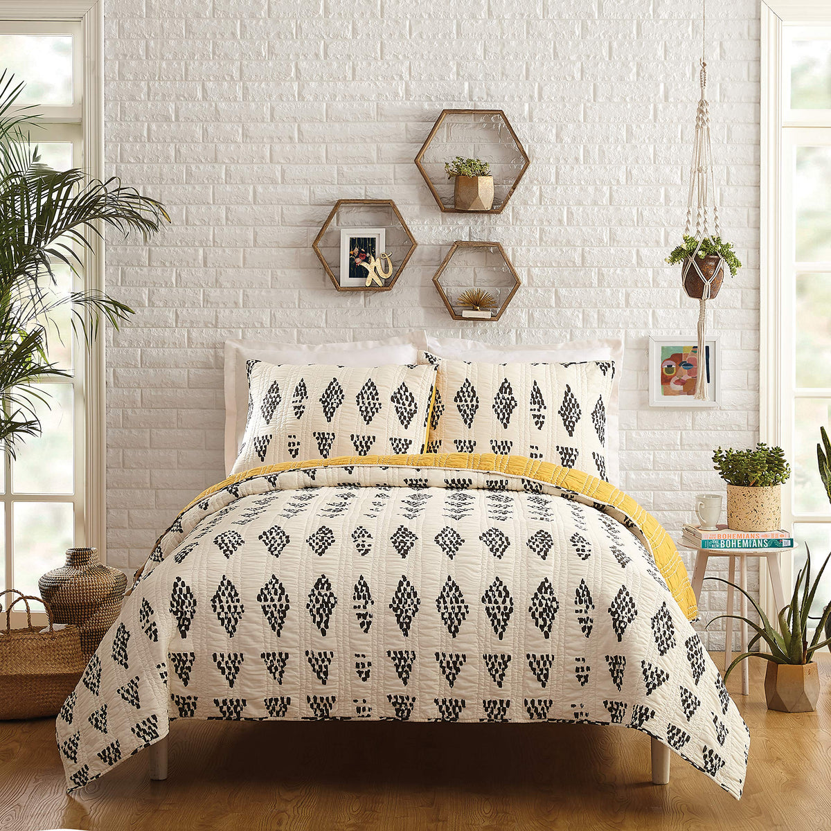 Justina Blakeney Prosperity Quilt Set, Full/Queen, White