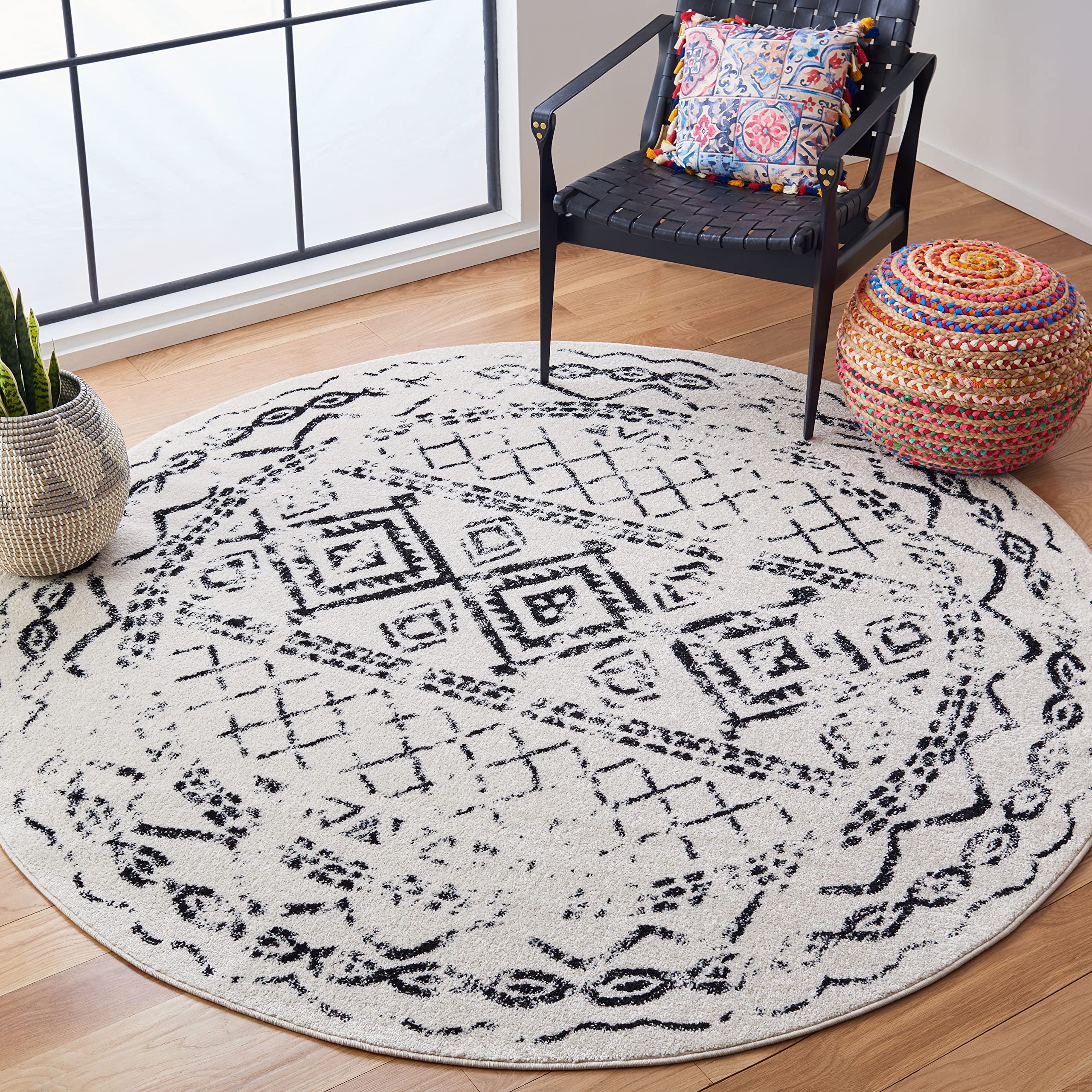 SAFAVIEH Tulum Collection 3 Round Ivory/Black TUL268D Moroccan Boho Distressed Non-Shedding Area Rug