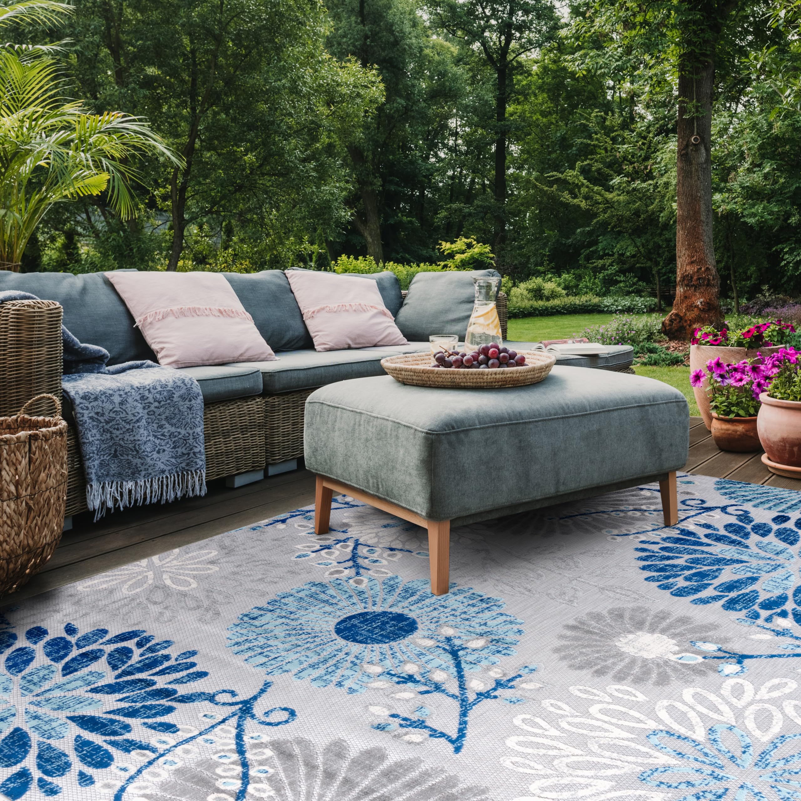 Safavieh Cabana Collection Area Rug - 9' X 12', Grey & Blue, Floral Design, Non-Shedding & Easy Care, Indoor/Outdoor & Washable-Ideal For Patio, Backyard, Mudroom (Cbn832F)