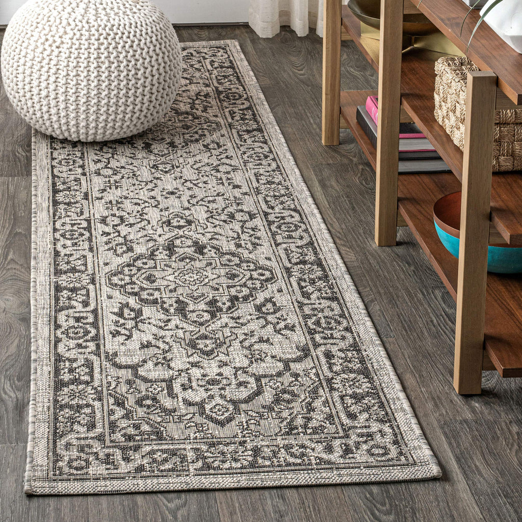 Jonathan Y Smb102D-210 Rozetta Boho Medallion Textured Weave Indoor Outdoor Area Rug Coastal Bohemian Rustic Glam Easy Cleaning Bedroom Kitchen Backyard Patio Non Shedding, 2 X 10, Gray/Black