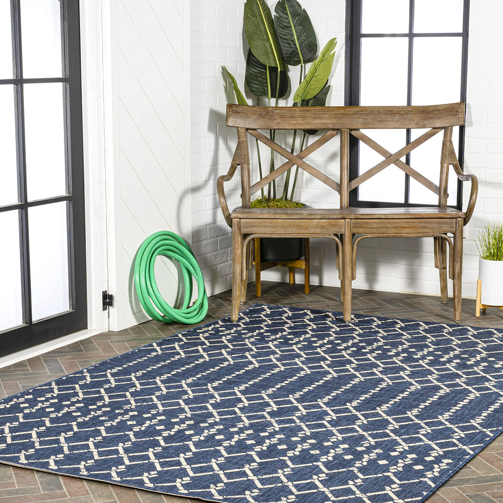 Jonathan Y Smb108K-4 Ourika Moroccan Geometric Textured Weave Indoor Outdoor Area-Rug, Bohemian Coastal Traditional Easy-Cleaning,Bedroom,Kitchen,Backyard,Patio,Non Shedding, 4 X 6, Navy/Beige