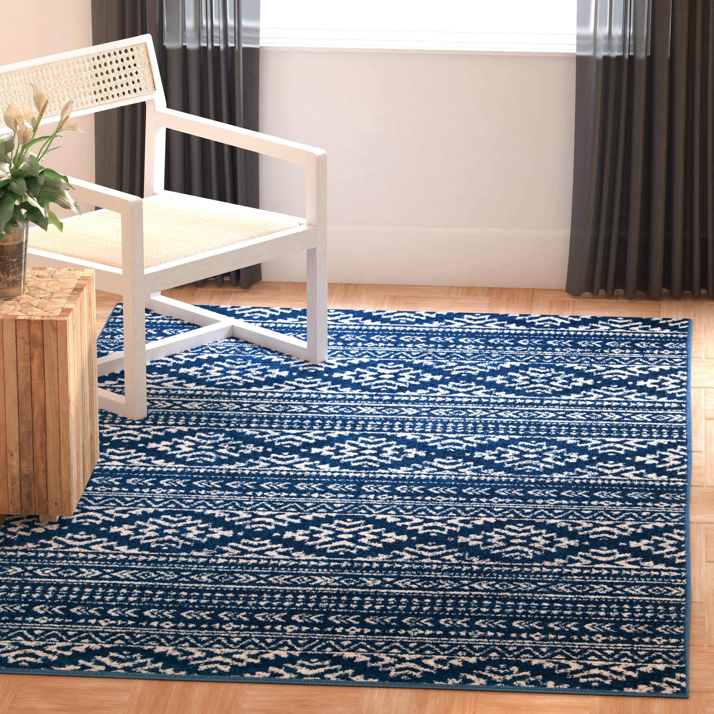 SAFAVIEH Tulum Collection 3 Square Navy/Ivory TUL272N Moroccan Boho Tribal Non-Shedding Living Room Bedroom Accent Rug