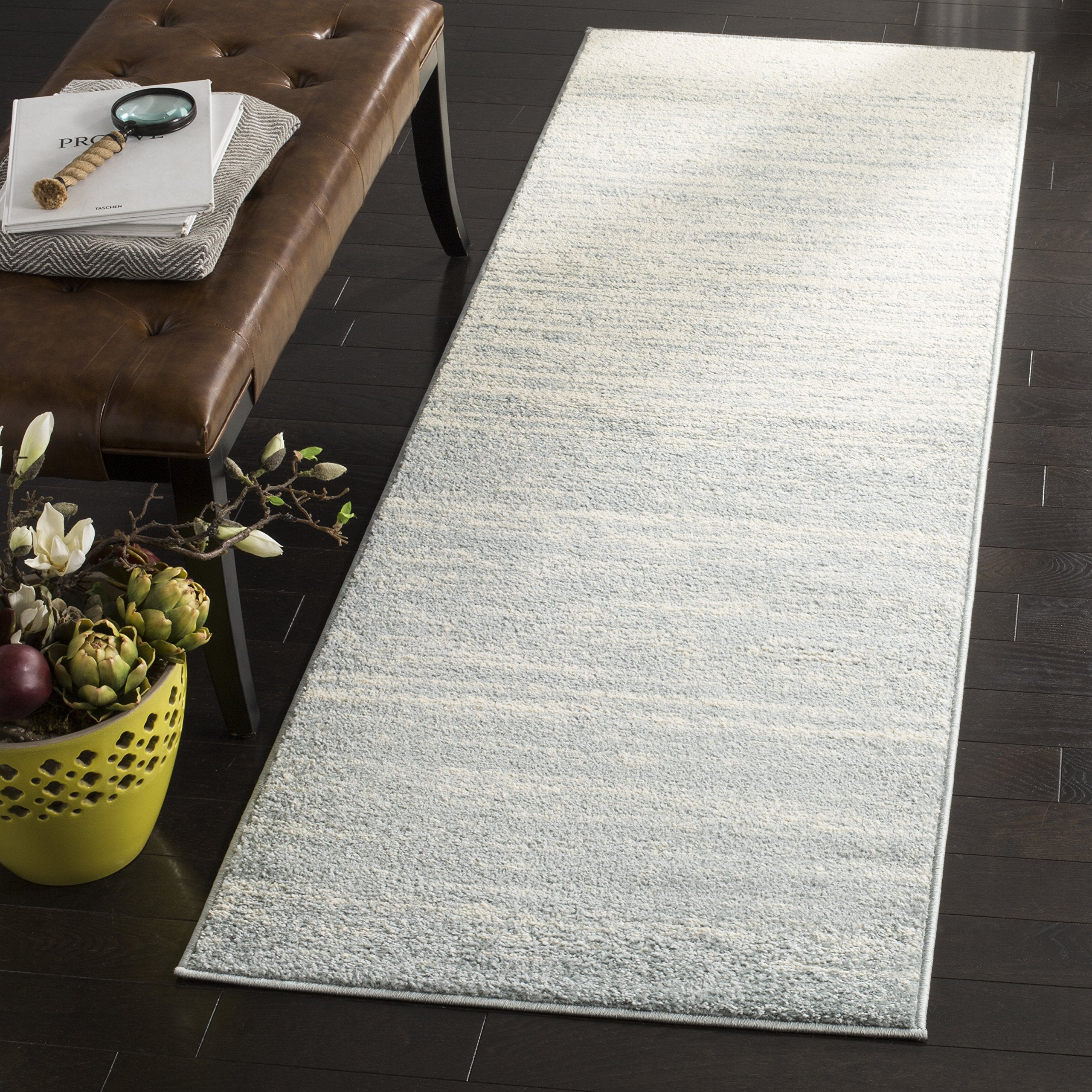 SAFAVIEH Adirondack Collection X-Large Area Rug - 26 x 22, Slate & Cream, Modern Ombre Design, Non-Shedding & Easy Care, Ideal