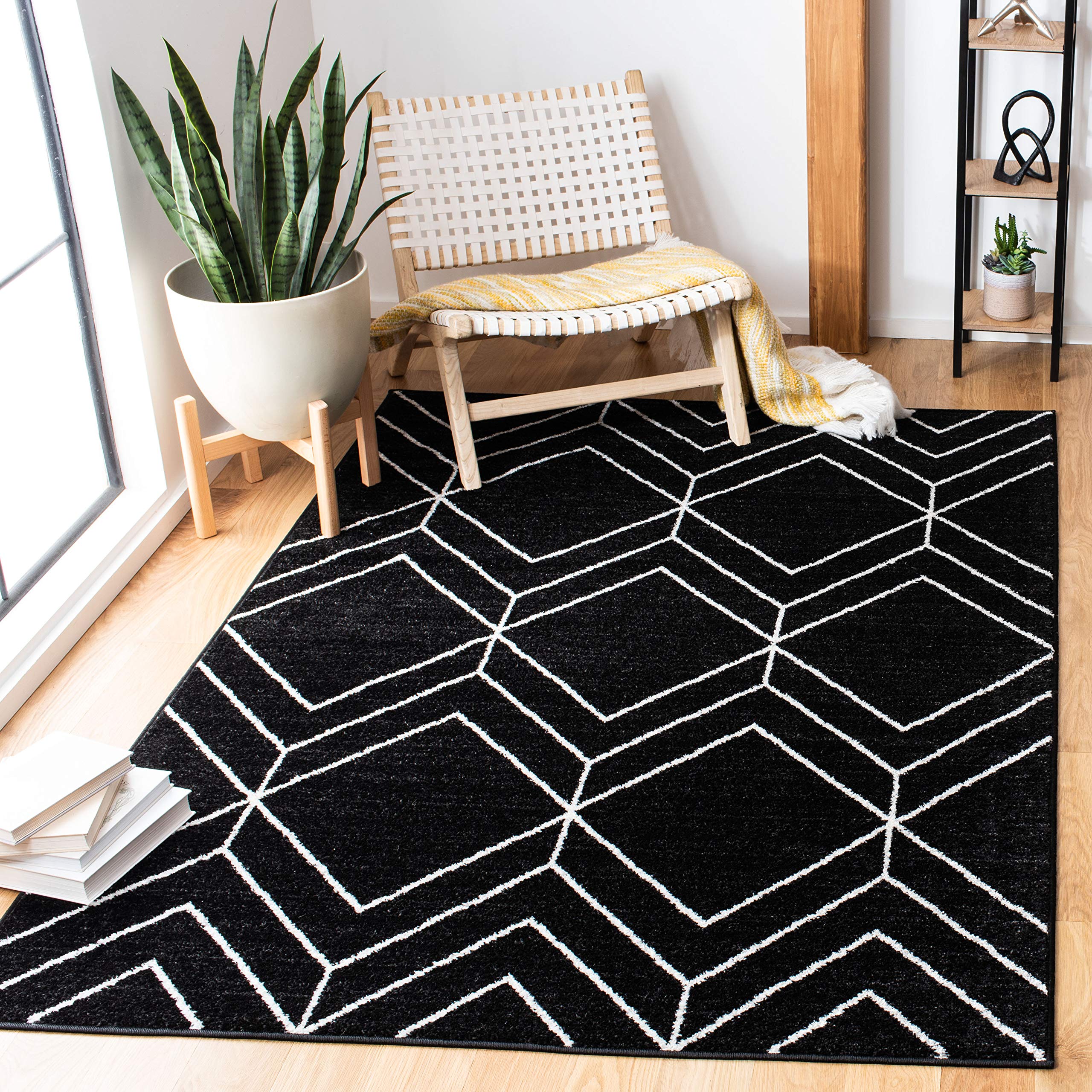 SAFAVIEH Adirondack Collection Area Rug - 51 x 76, Black & Ivory, Modern Geometric Design, Non-Shedding & Easy Care, Ideal for