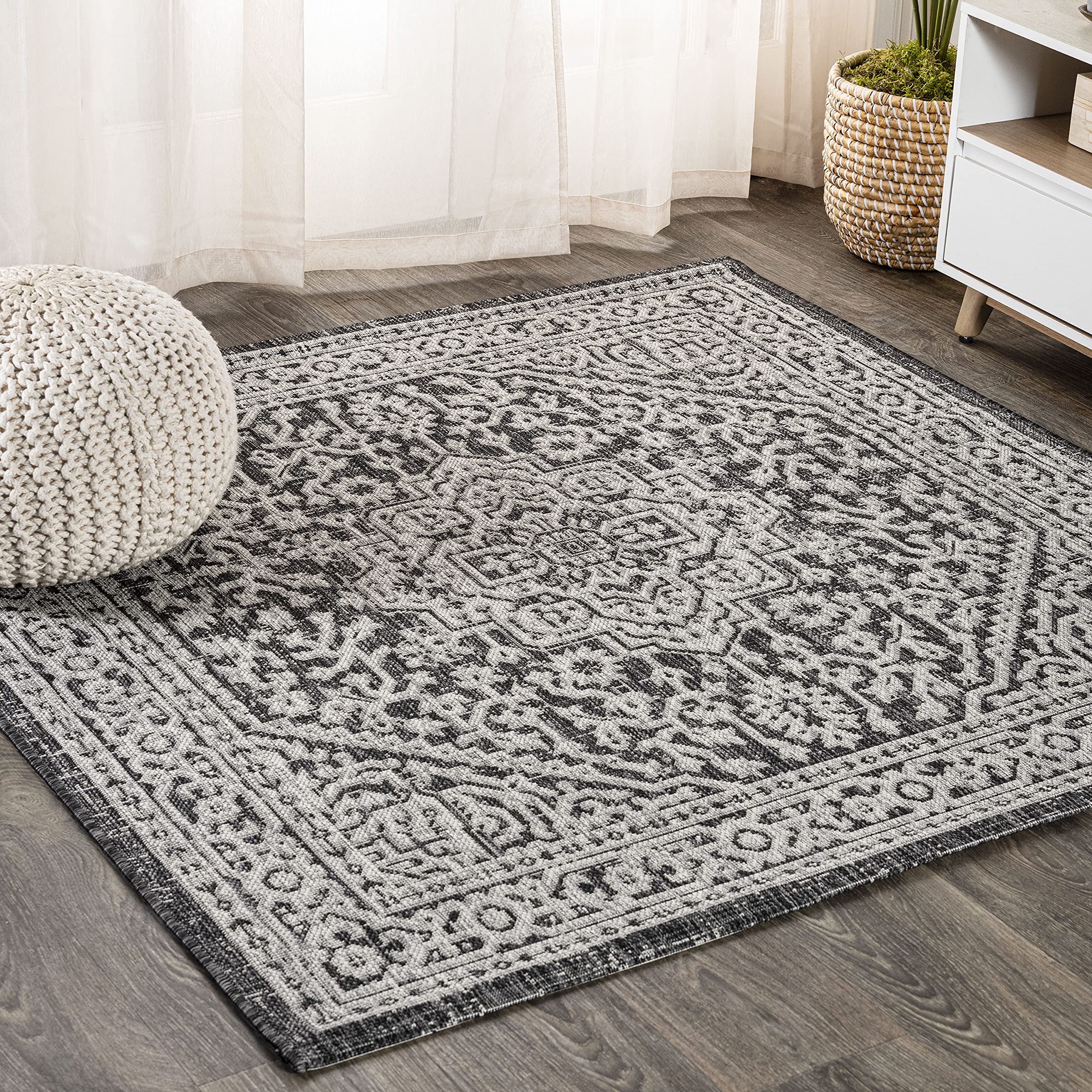 Jonathan Y Smb101D-6Sq Sinjuri Medallion Textured Weave Gray/Black 6' Square Indoor/Outdoor Area Rug, Pet Friendly, Non-Shedding