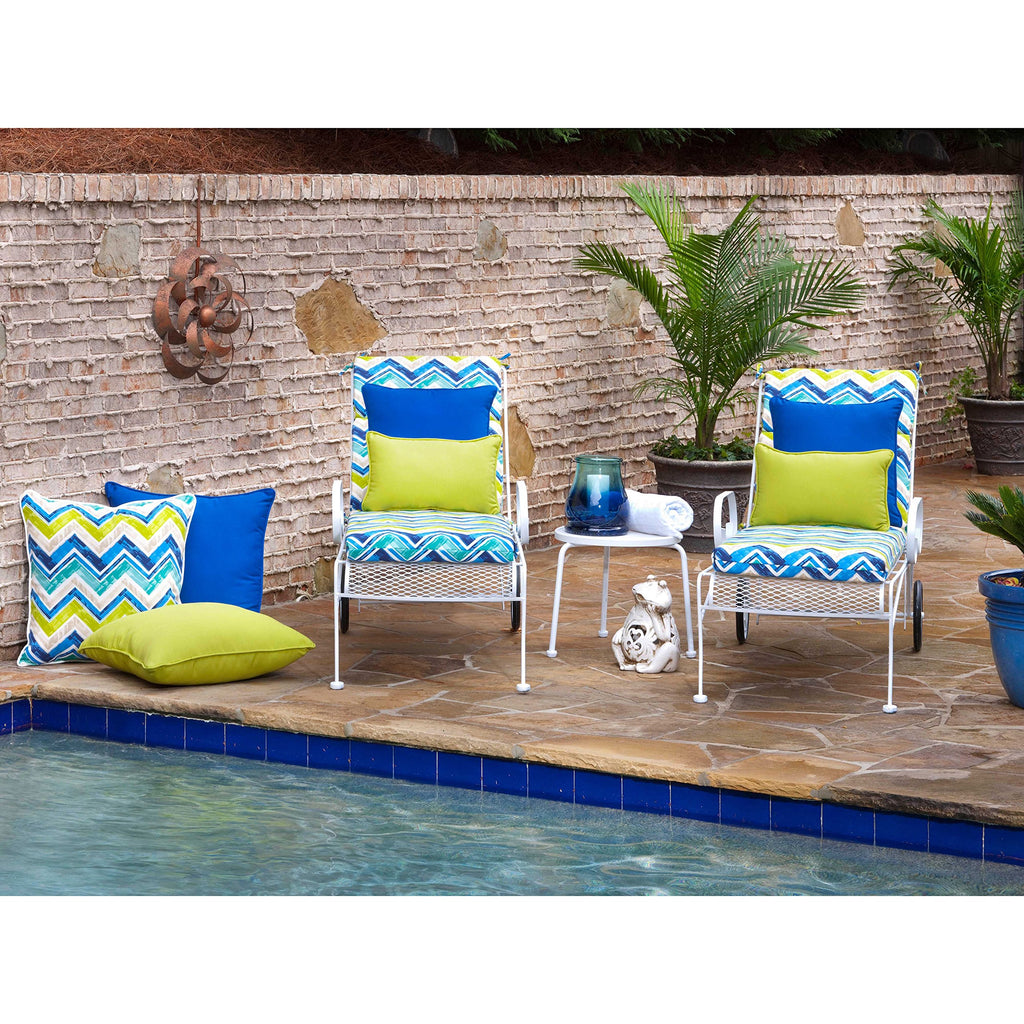 Pillow Perfect Pompeii Solid Indoor/Outdoor Floor Pillow Plush Fill, Weather And Fade Resistant, Floor - 25' X 25', Green,