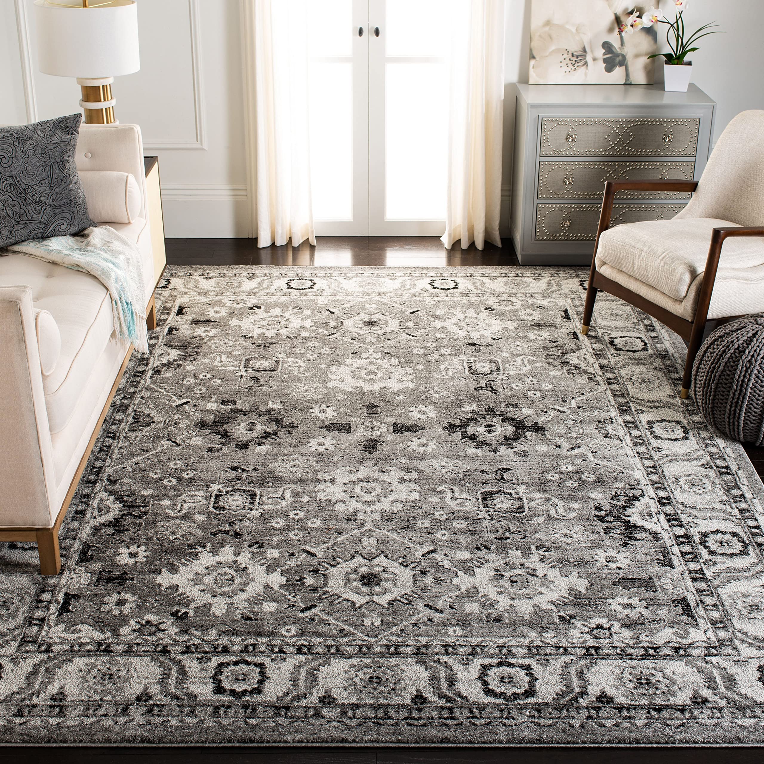 SAFAVIEH Vintage Hamadan Collection Area Rug - 67 x 9, Grey & Black, Oriental Traditional Persian Design, Non-Shedding & Easy 